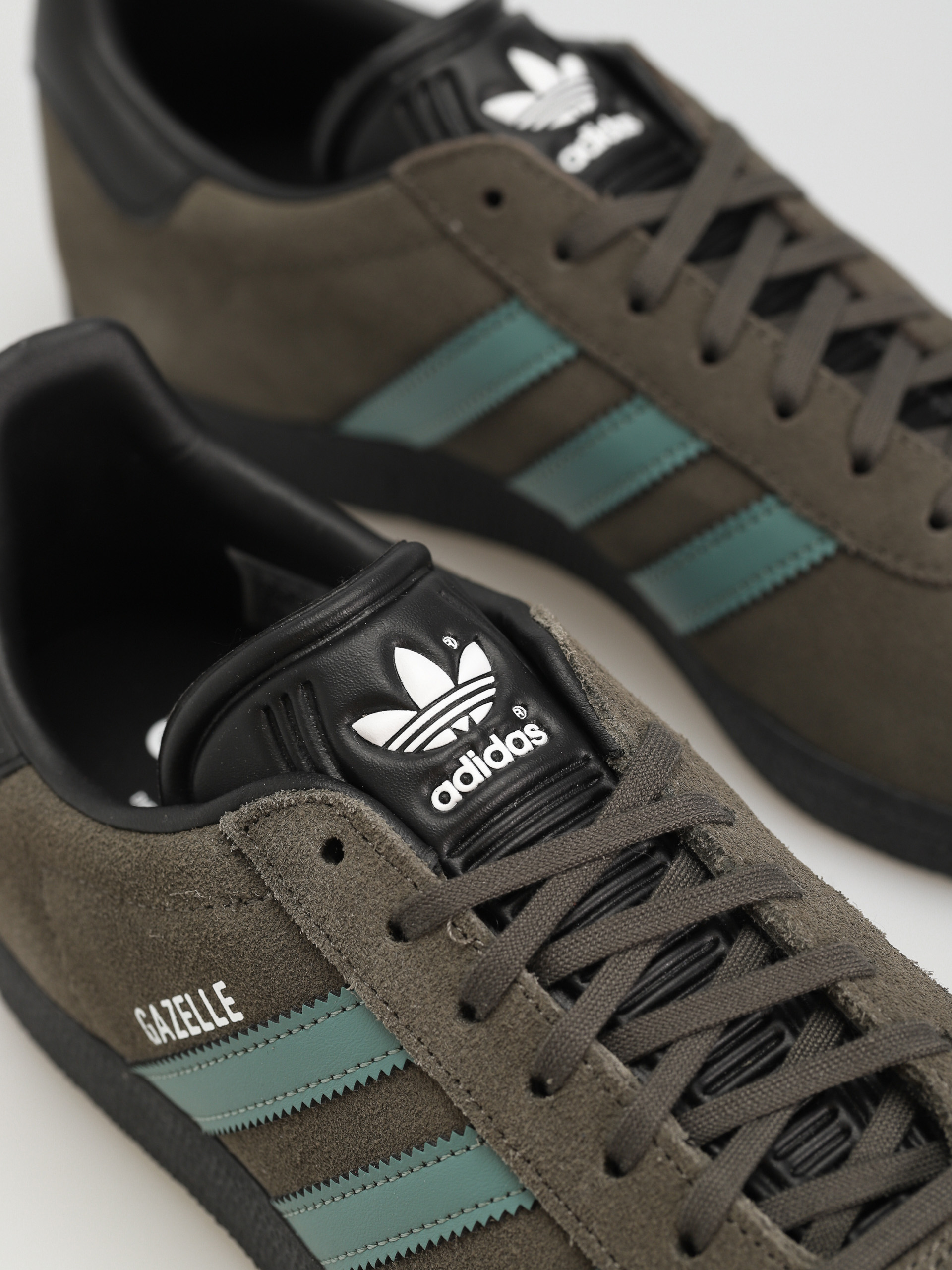 Boty adidas Originals Gazelle (panton/panton/cblack)