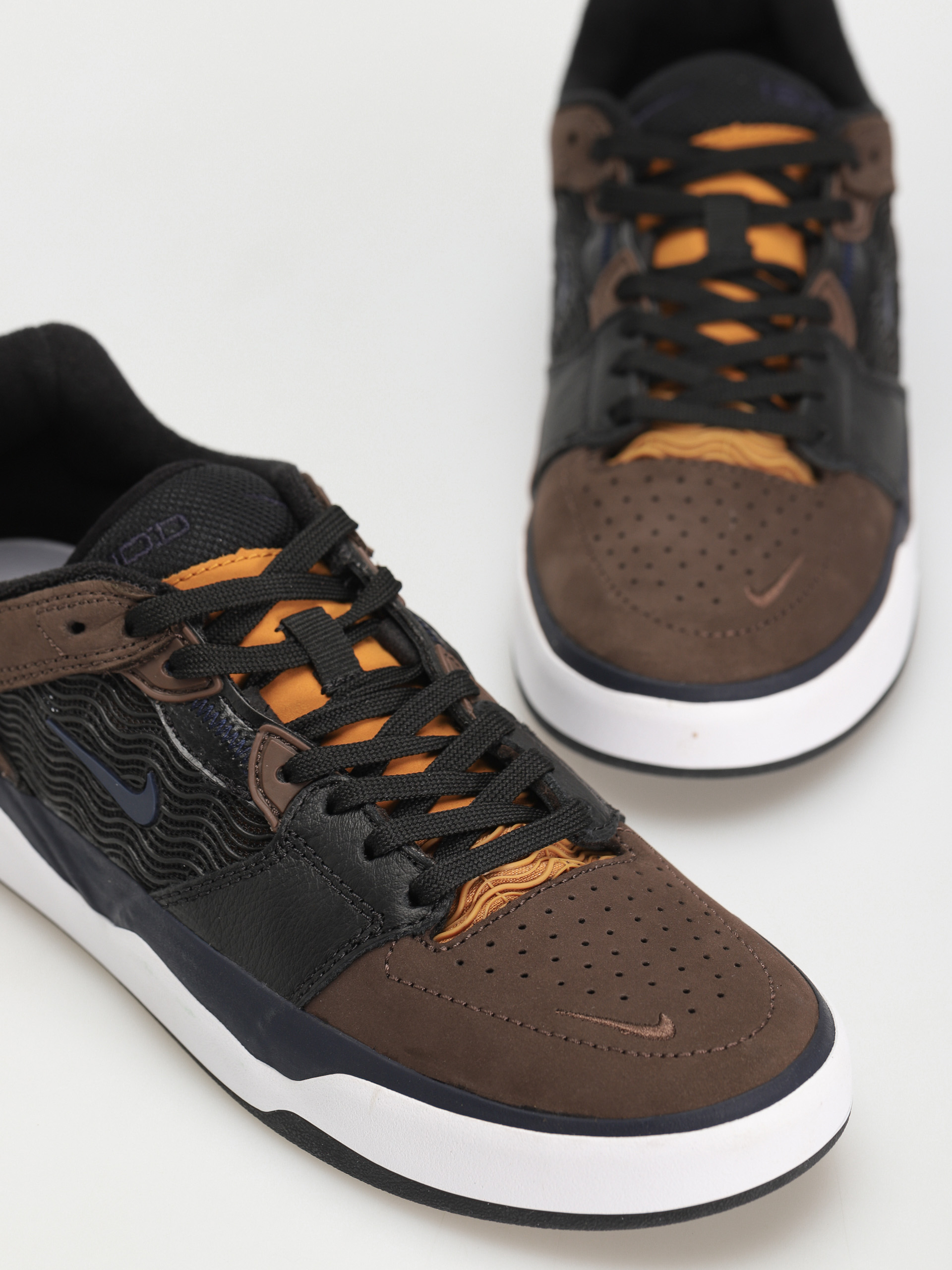 Boty Nike SB Ishod PRM (baroque brown/obsidian black)