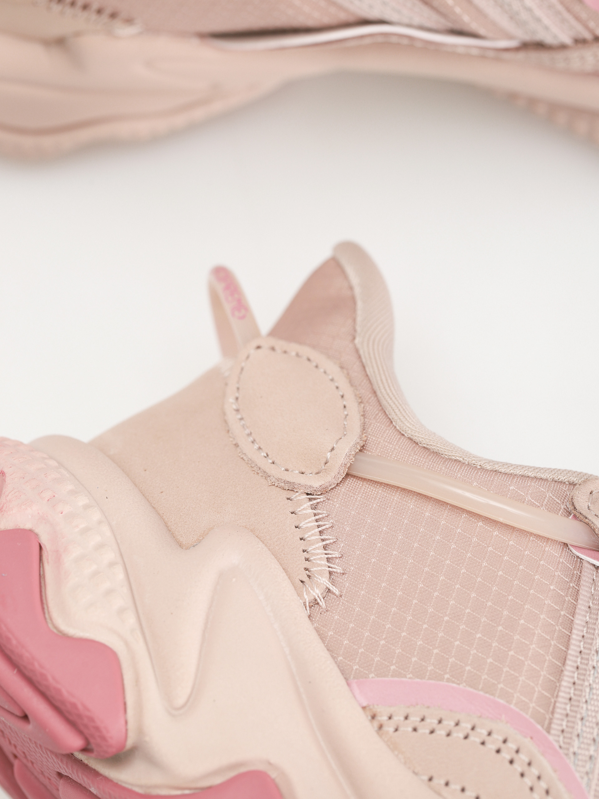 Boty adidas Originals Ozweego Wmn (wontau/pnkstr/wontau)