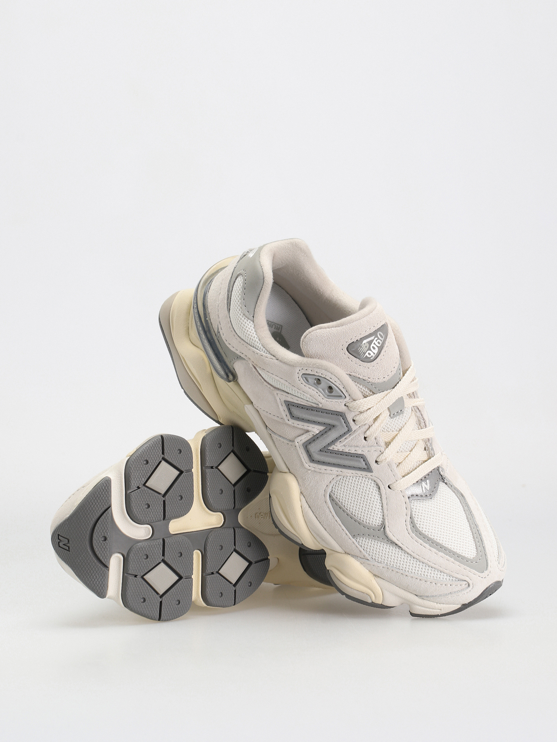 Boty New Balance 9060 (sea salt)