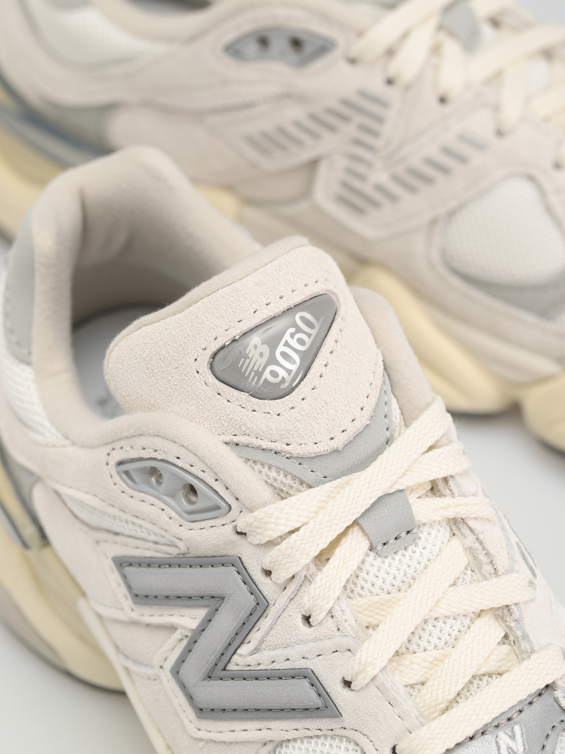 Boty New Balance 9060 (sea salt)