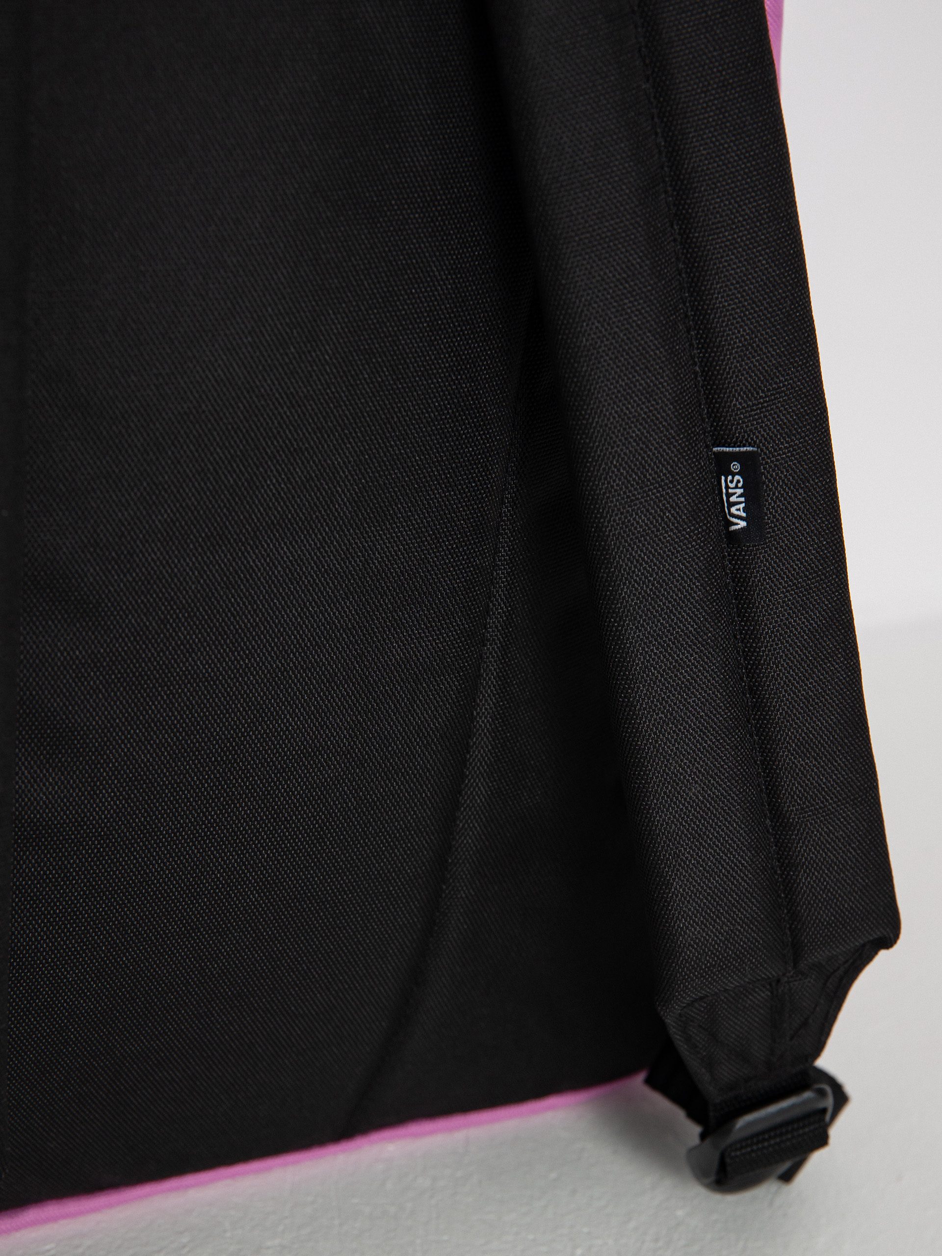 Batoh Vans Realm Flying V (cyclamen)