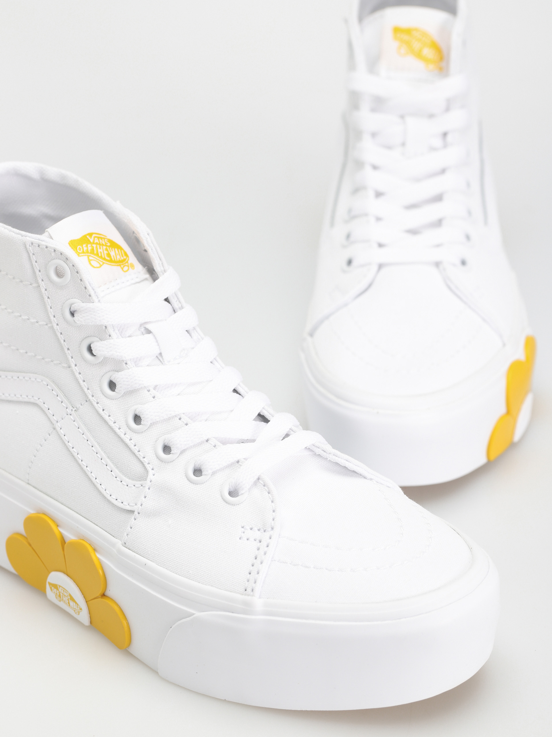 Boty Vans Sk8 Hi Tapered Stackform Osf Wmn (true white)