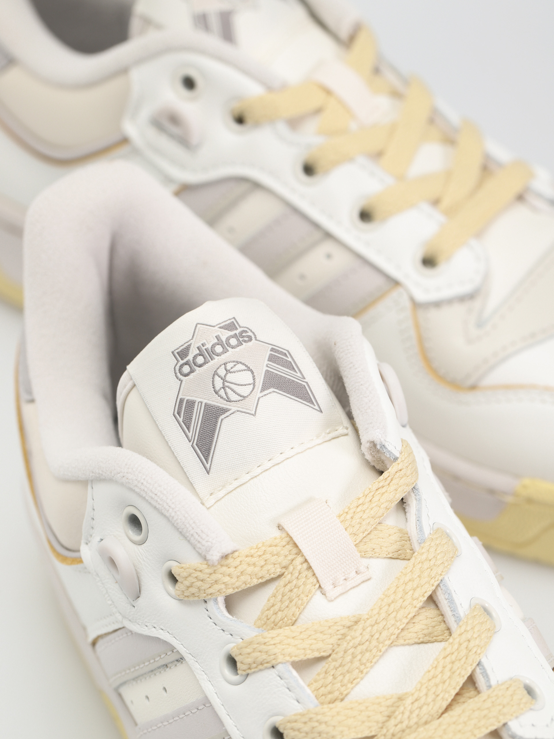 Boty adidas Originals Rivalry Low 86 (cwhite/greone/owhite)