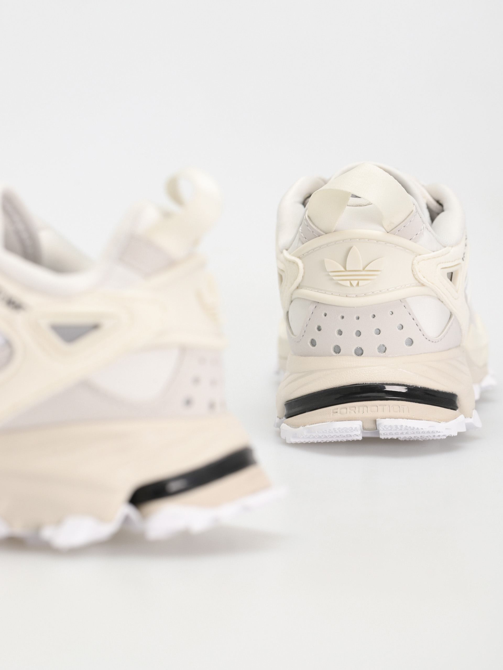 Boty adidas Originals Hyperturf Wmn (greone/ftwwht/owhite)