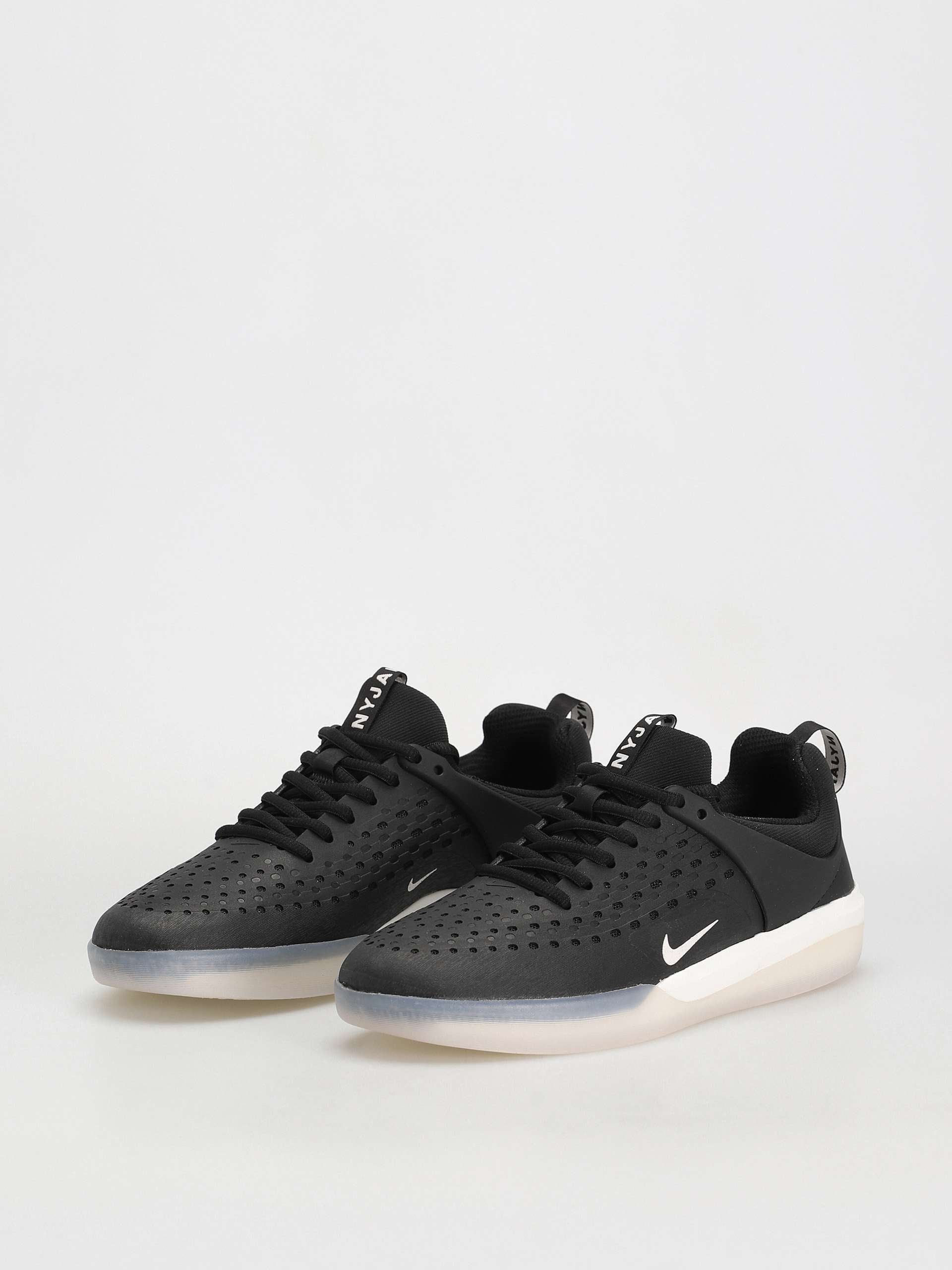 Boty Nike SB Nyjah 3 (black/white black summit white)