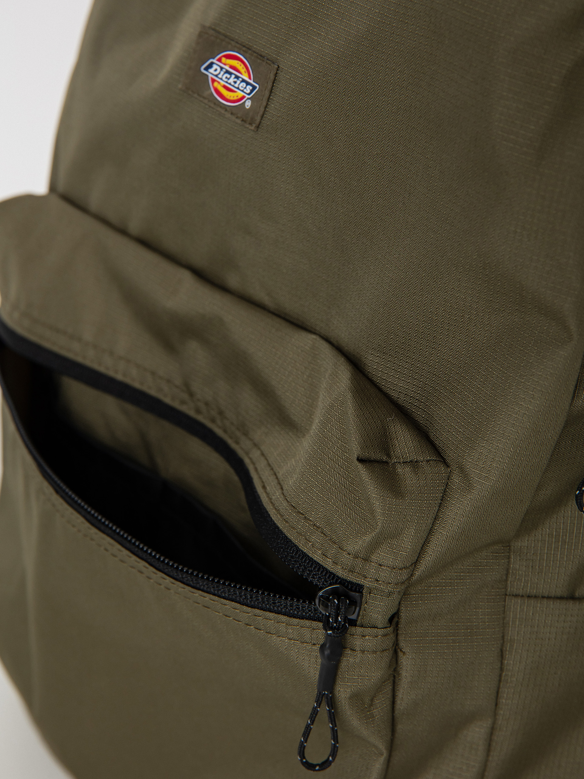 Batoh Dickies Chickaloon (military green)