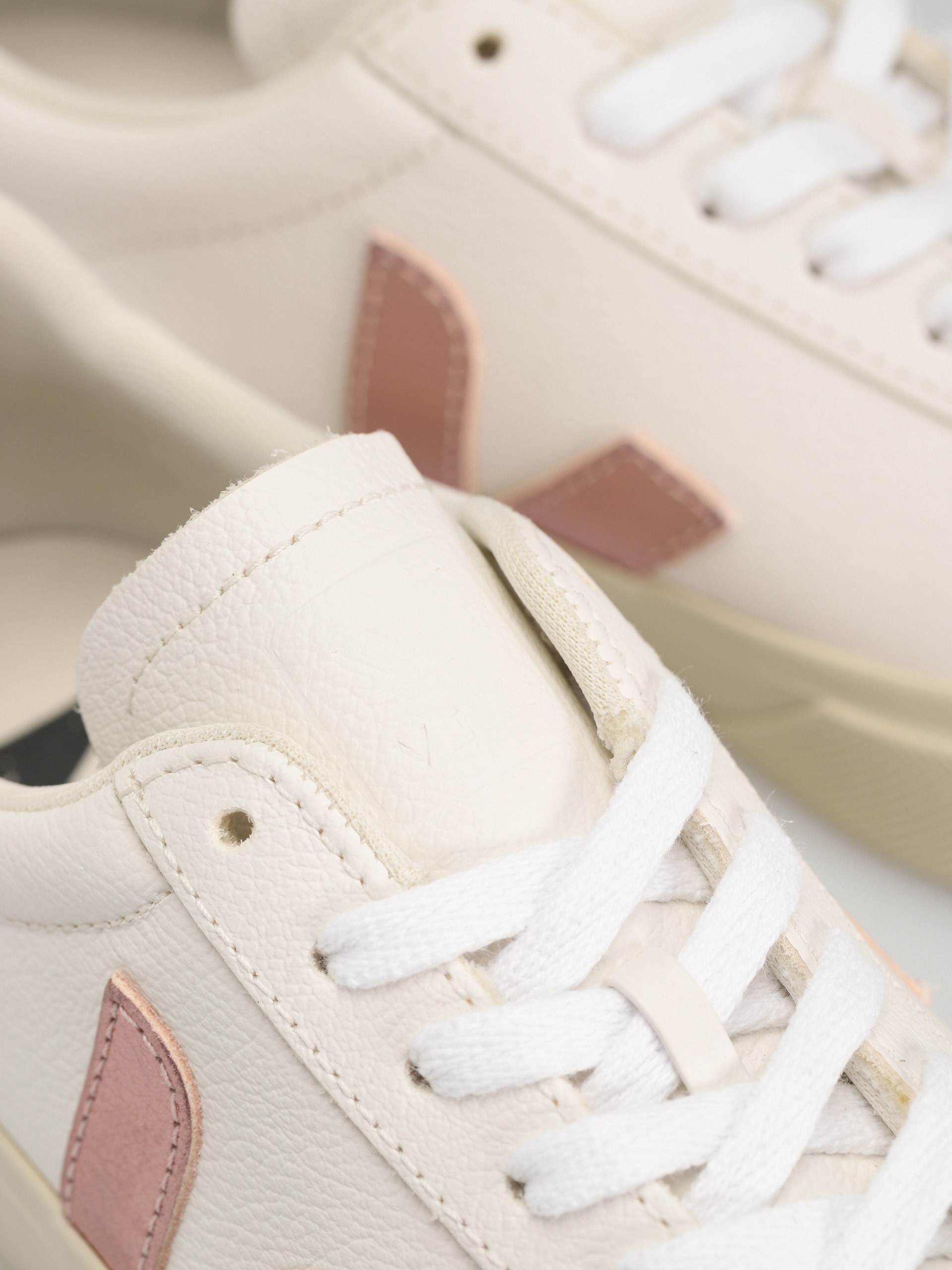 Boty Veja Campo Wmn (extra white nacre)