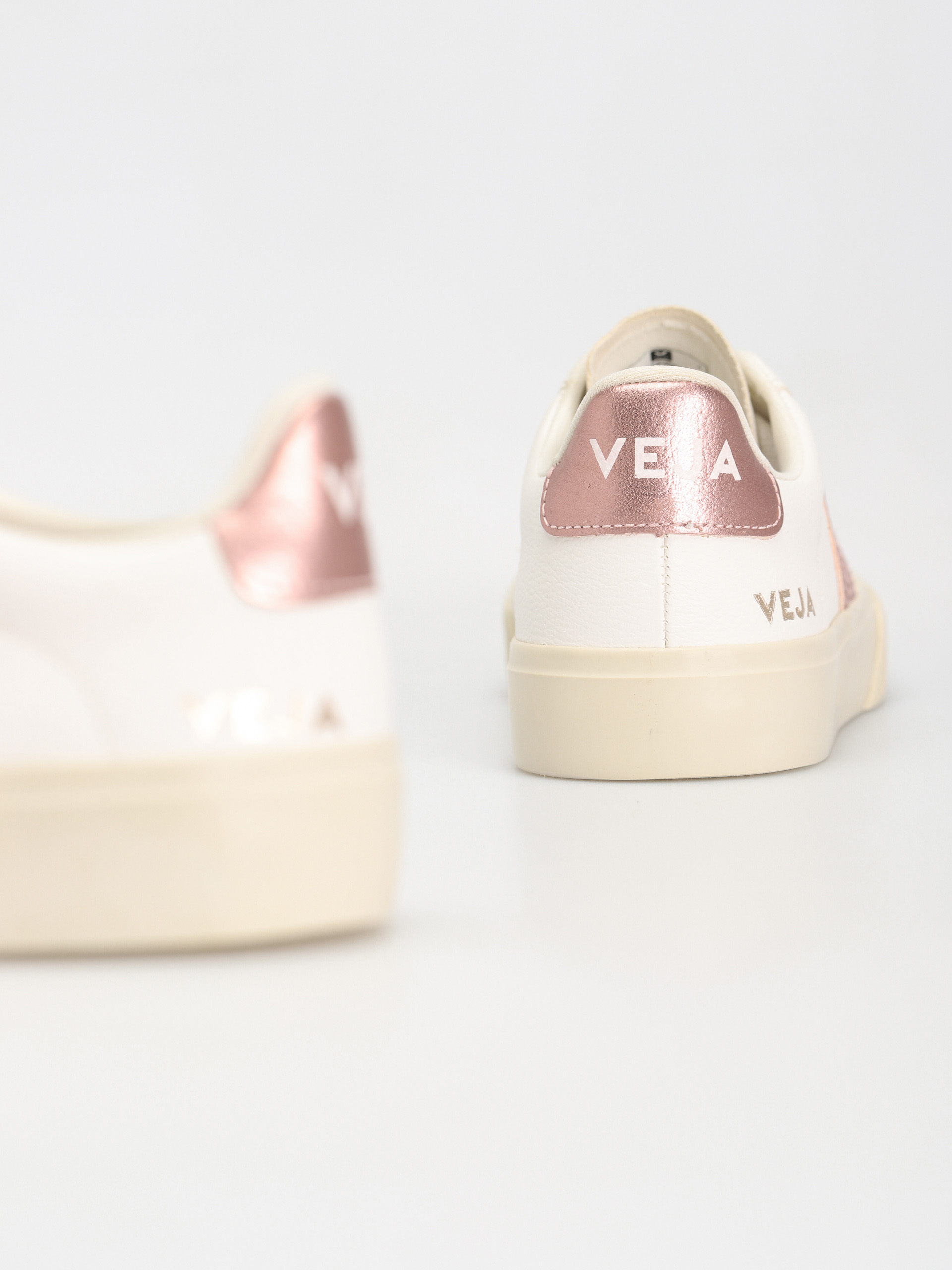 Boty Veja Campo Wmn (extra white nacre)