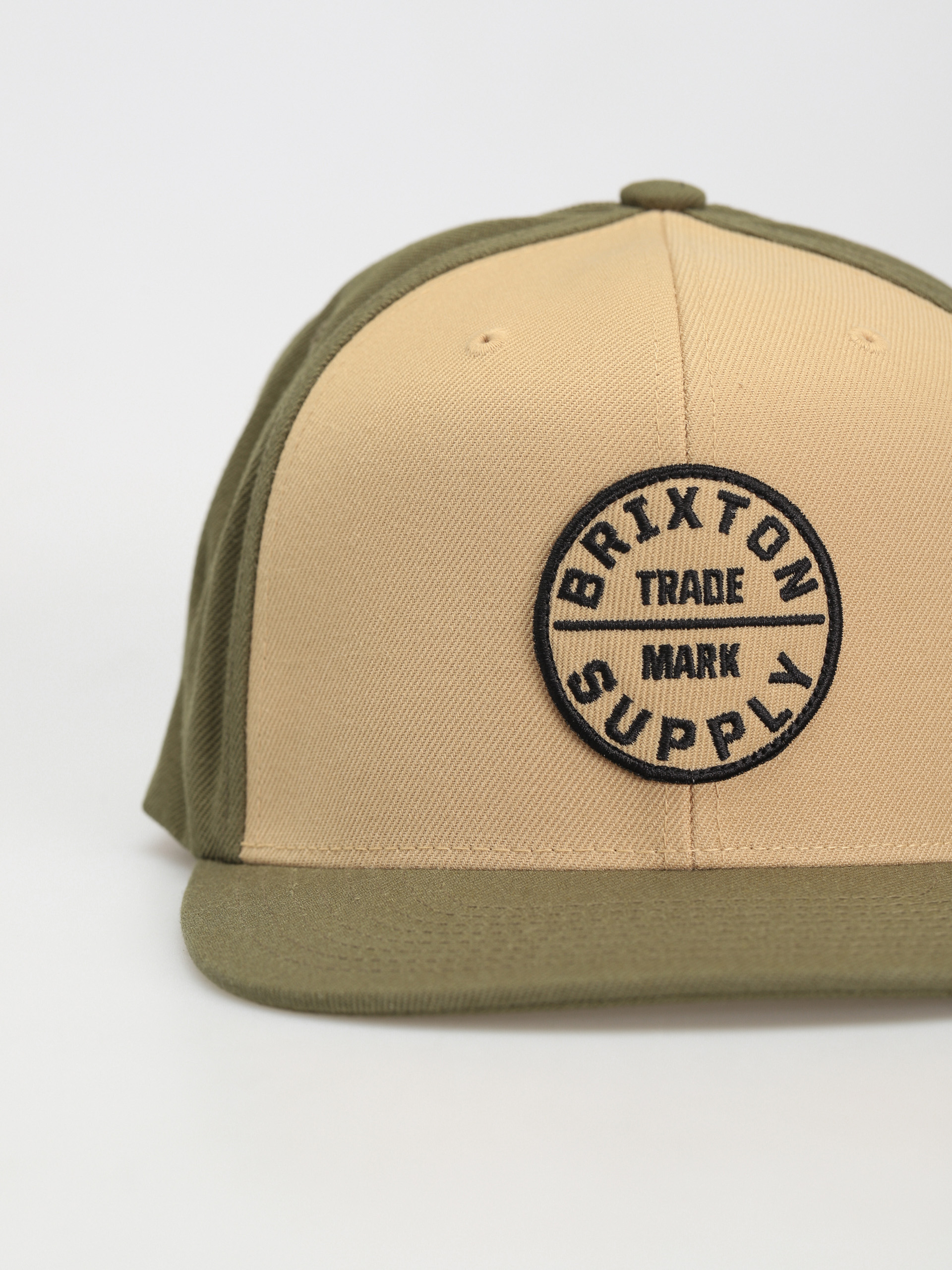 Kšiltovka  Brixton Oath III Snapback (olive surplus/sand)