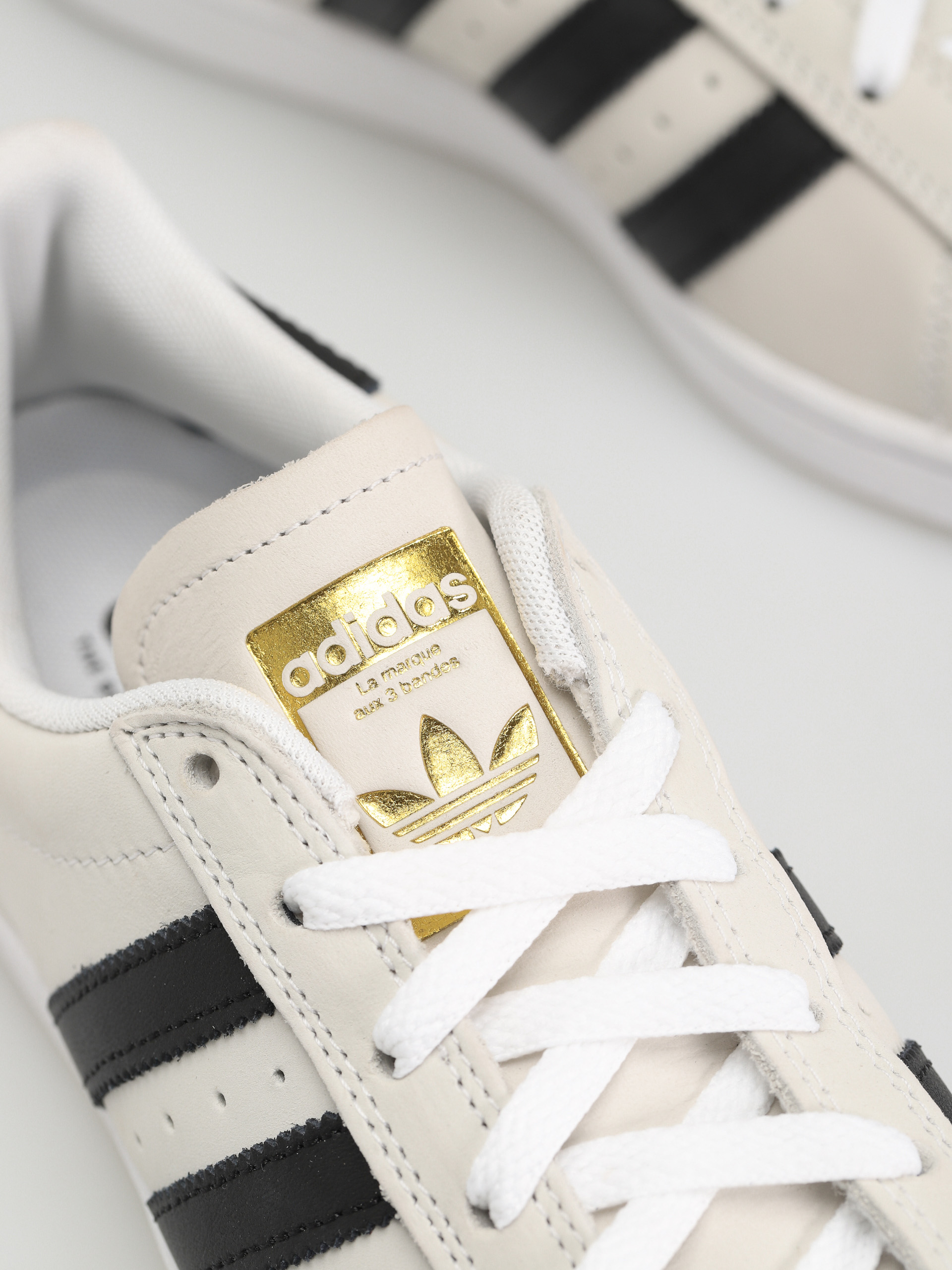 Boty adidas Superstar Adv (ftwwht/cblack/goldmt)