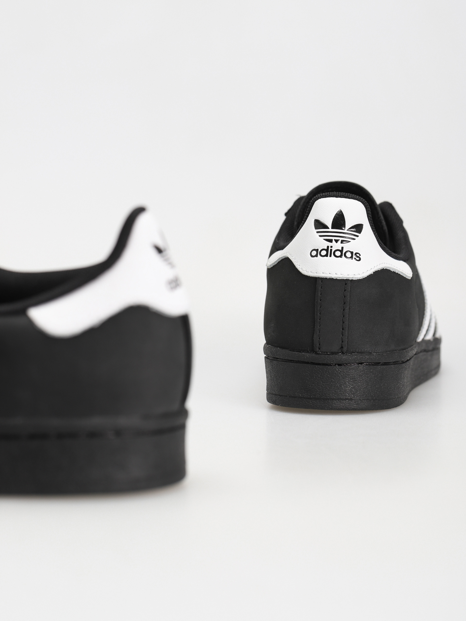 Boty adidas Superstar Adv (cblack/ftwwht/goldmt)