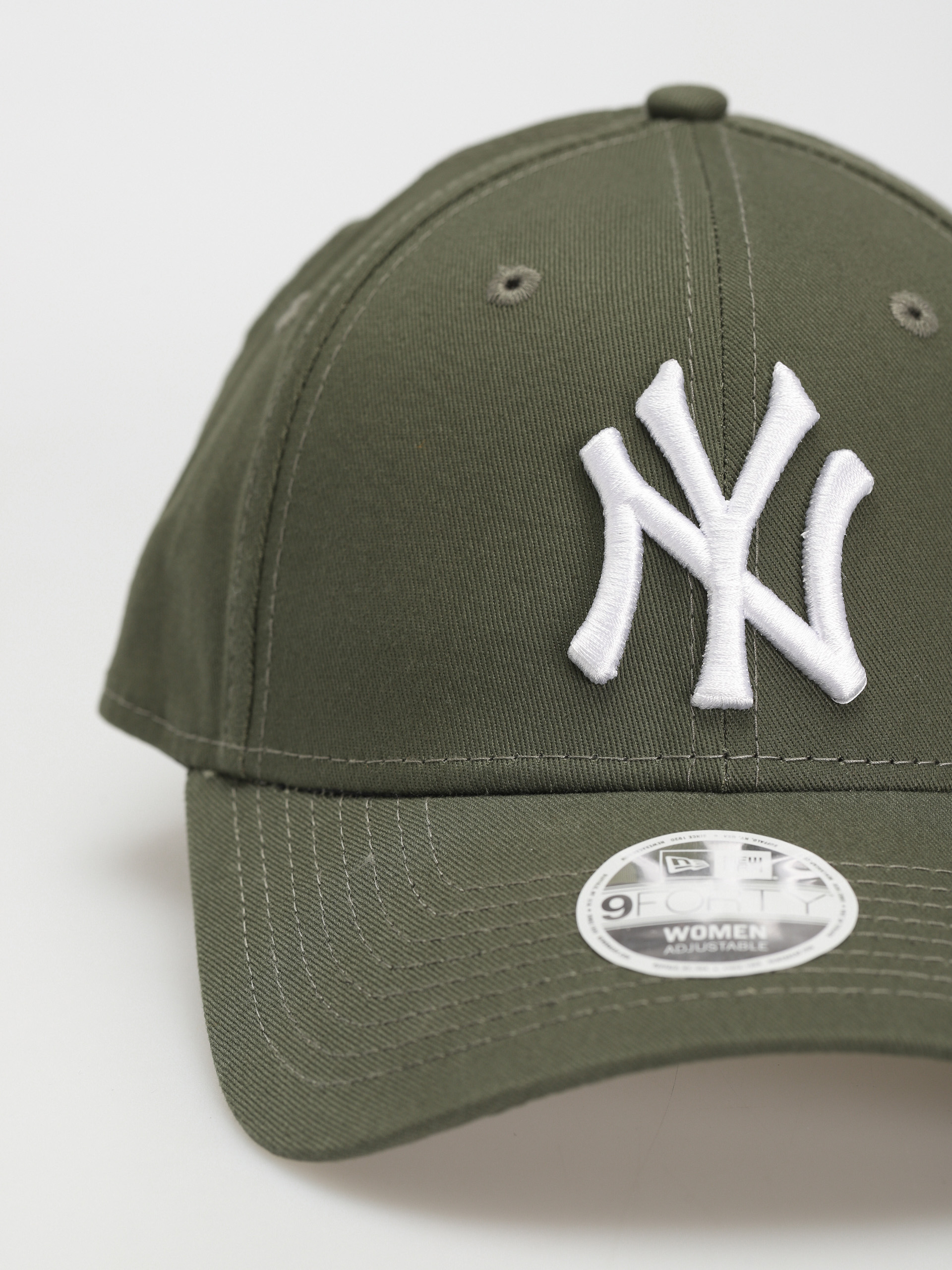 Kšiltovka  New Era League Essential 9Forty New York Yankees Wmn (olive/white)