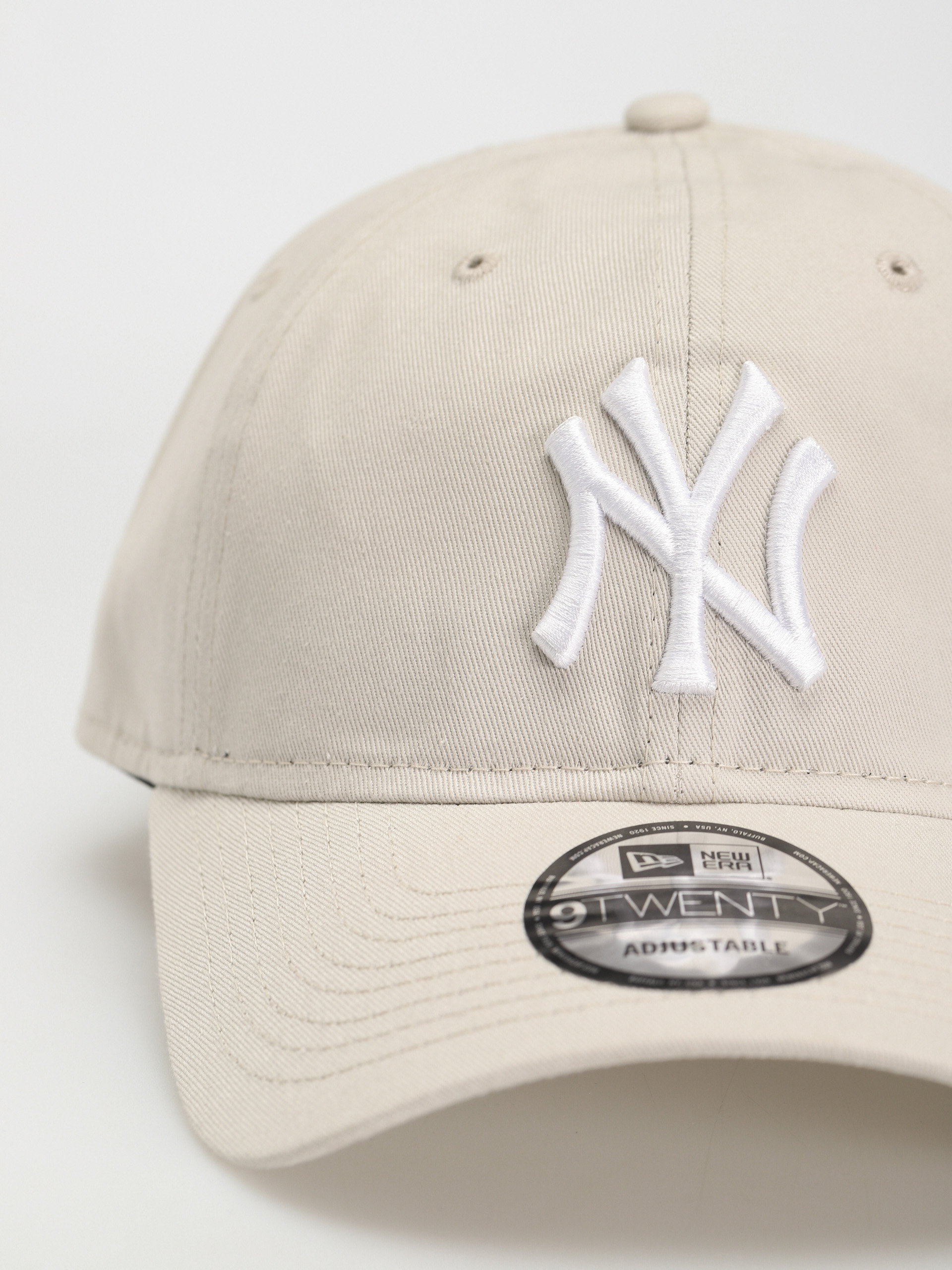 Kšiltovka  New Era League Essential 9Twenty New York Yankees (stone/white)