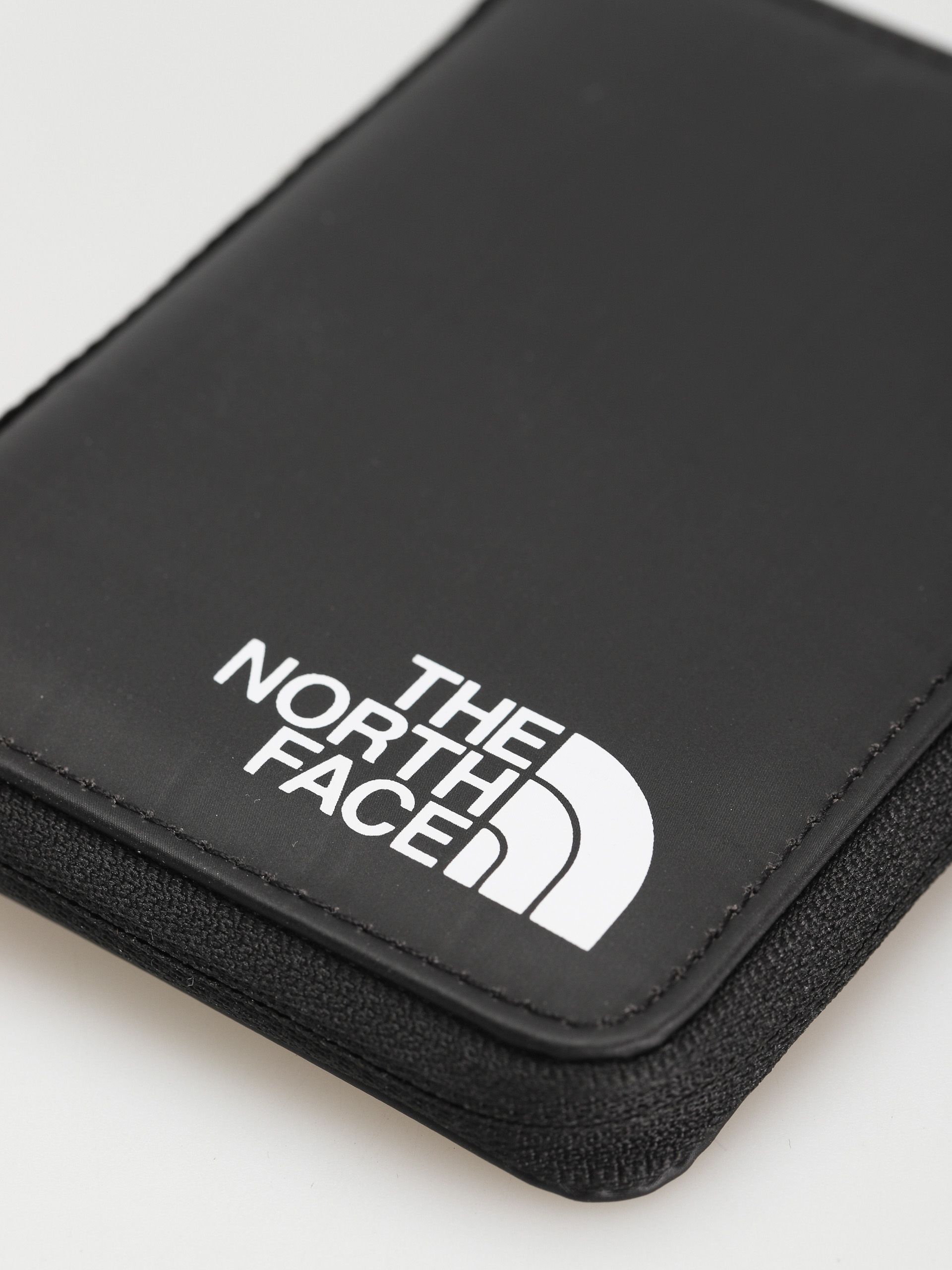 Peněženka The North Face Base Camp Voyager (tnf black/tnf white)