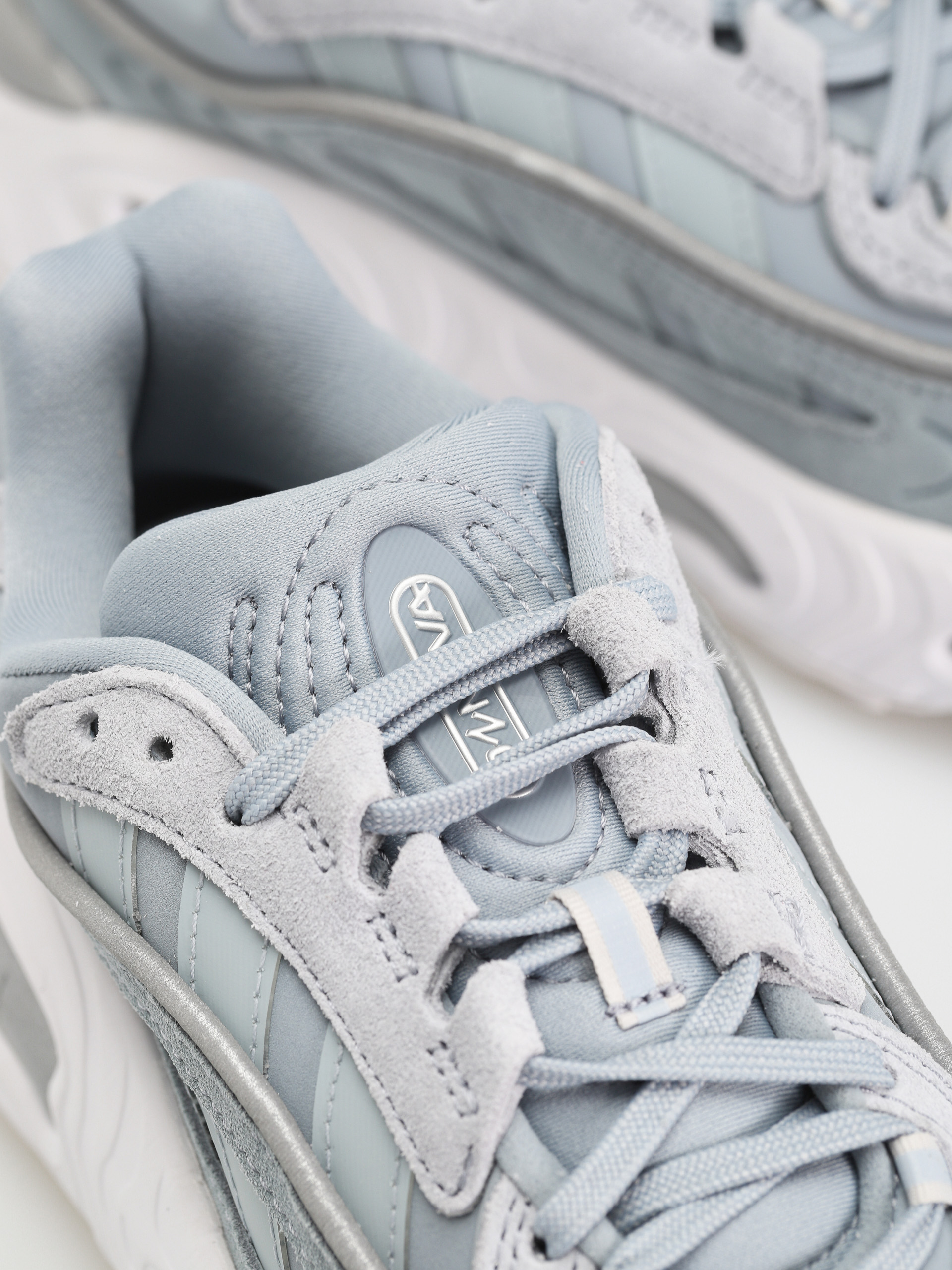 Boty adidas Originals Oznova (lgtgre/lgtgre/dshgry)