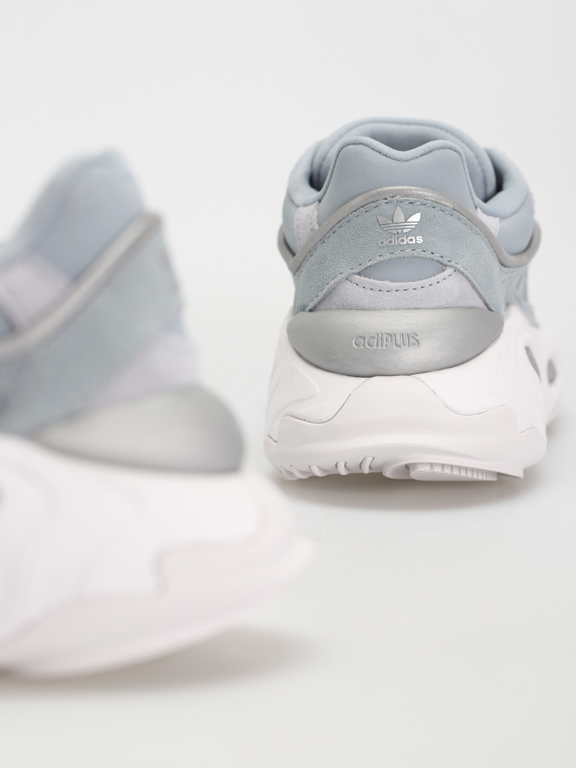 Boty adidas Originals Oznova (lgtgre/lgtgre/dshgry)