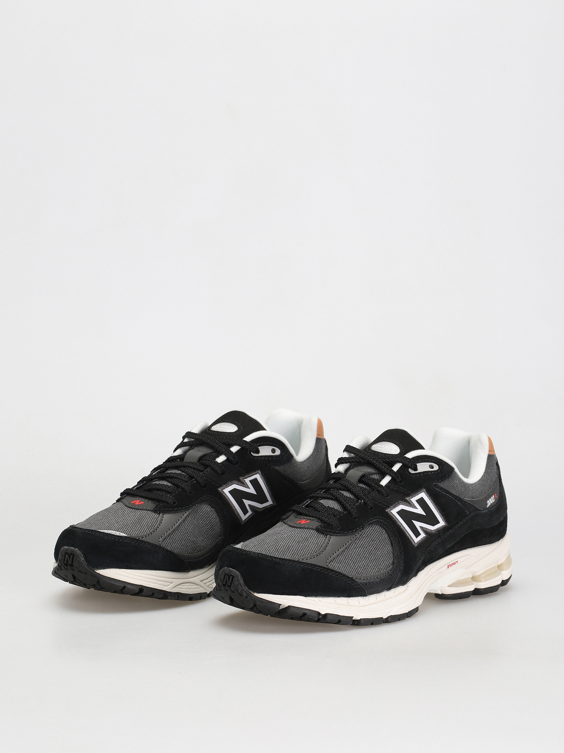 Boty New Balance 2002R (black)