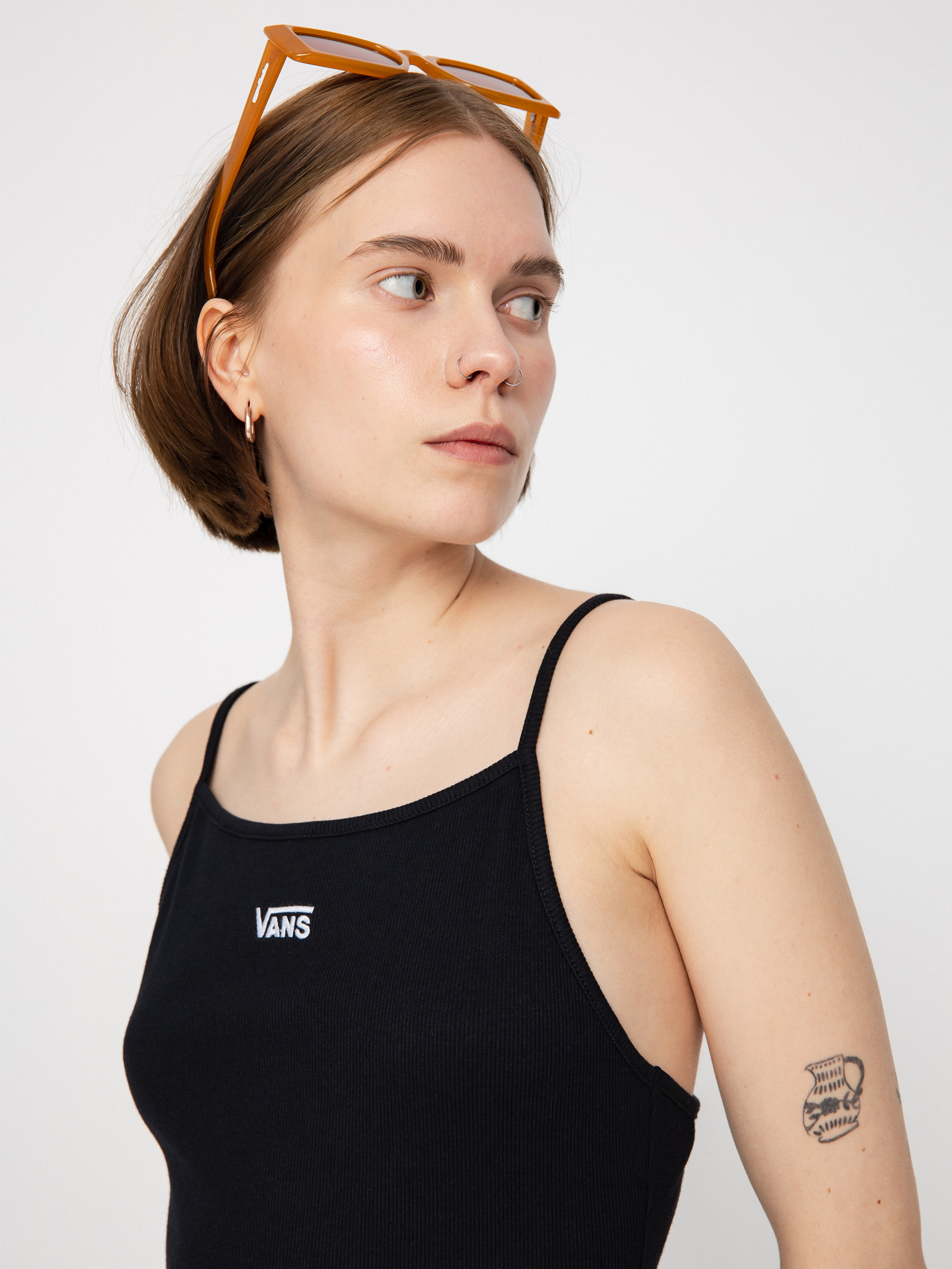 Šaty  Vans Jessie Wmn (black/white)