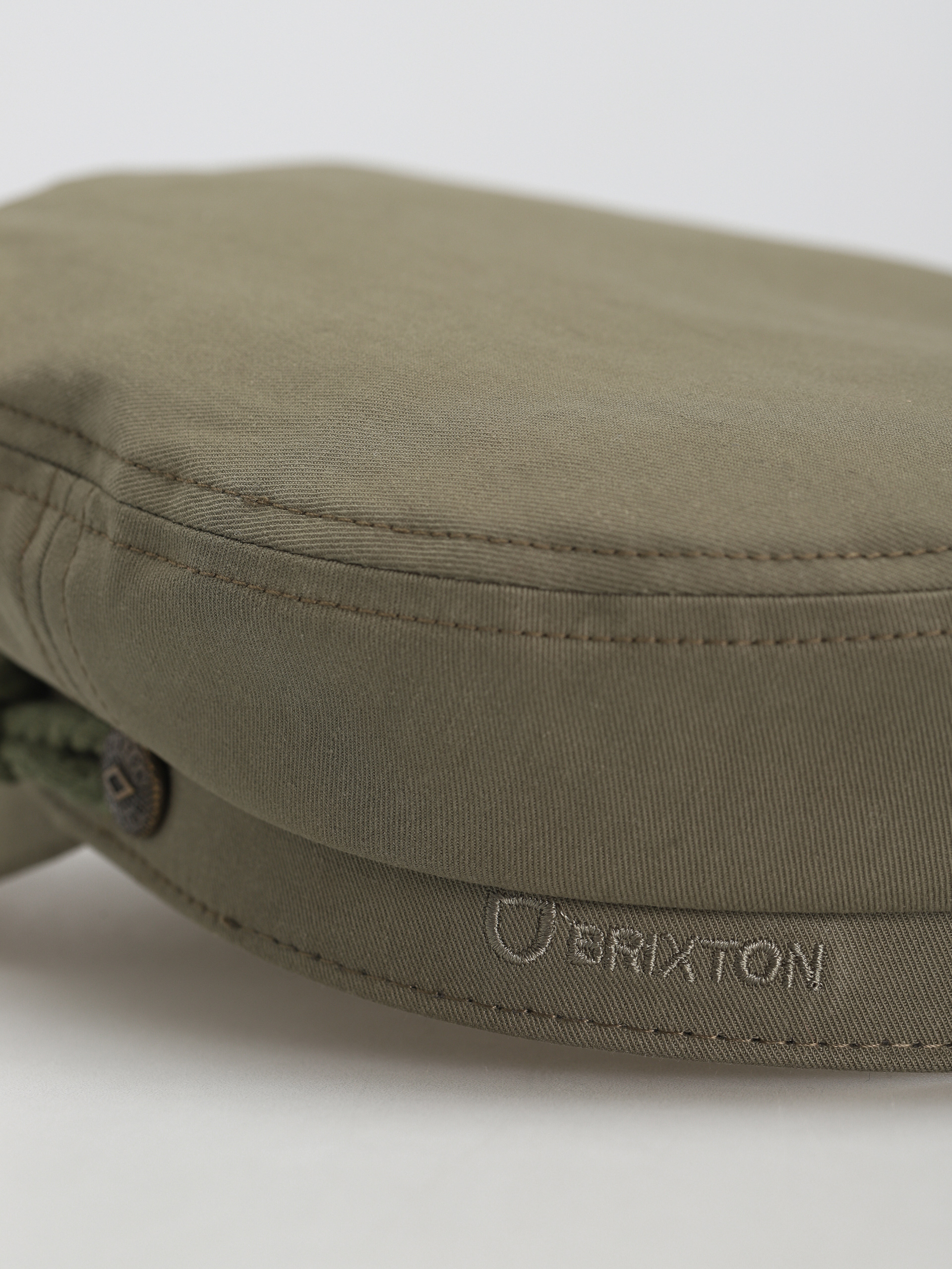 Klobouk s kšiltem Brixton Fiddler Cap (olive surplus)