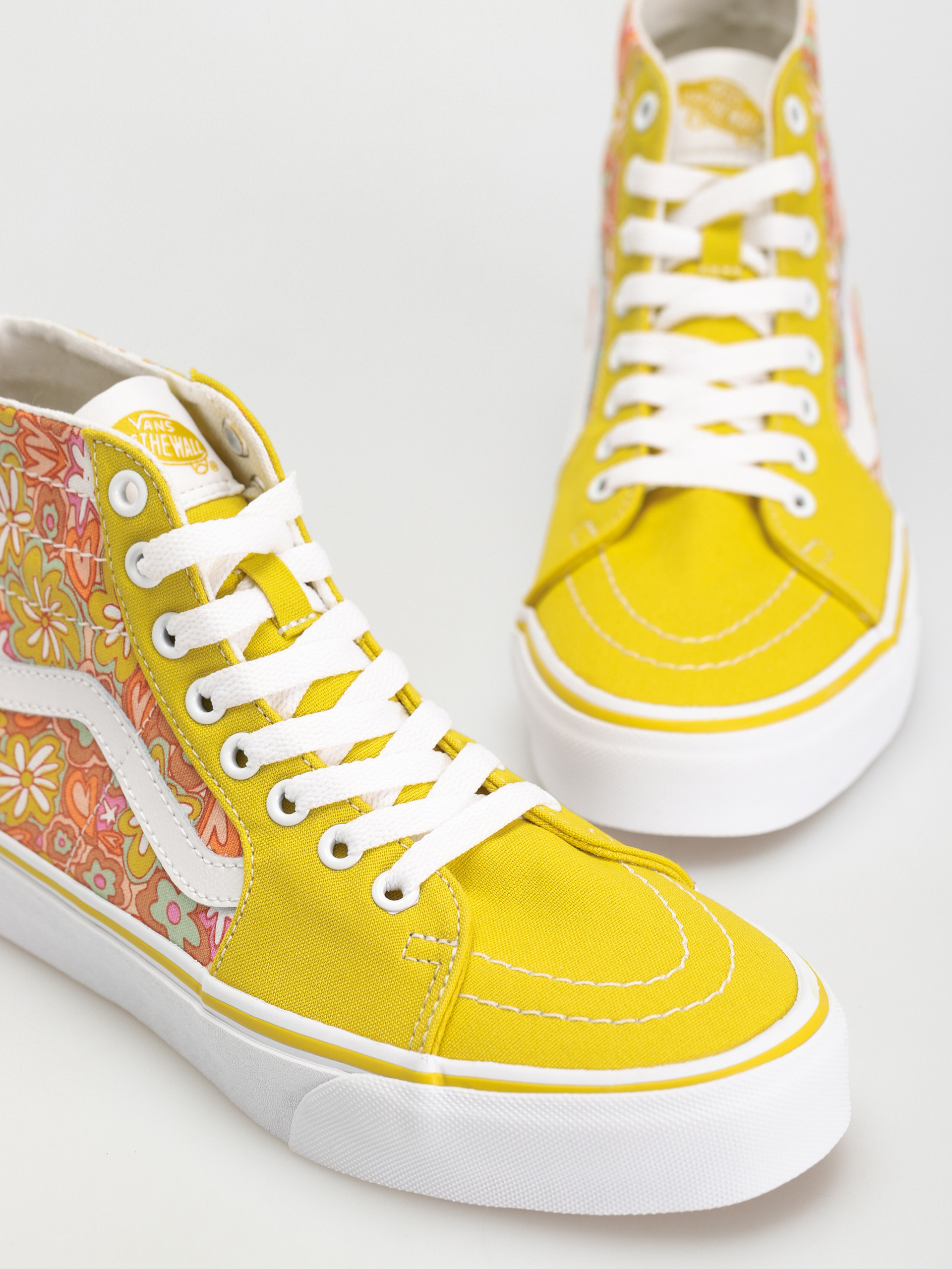 Boty Vans Sk8 Hi Tapered Wmn (psychedelic resort passion fruit)