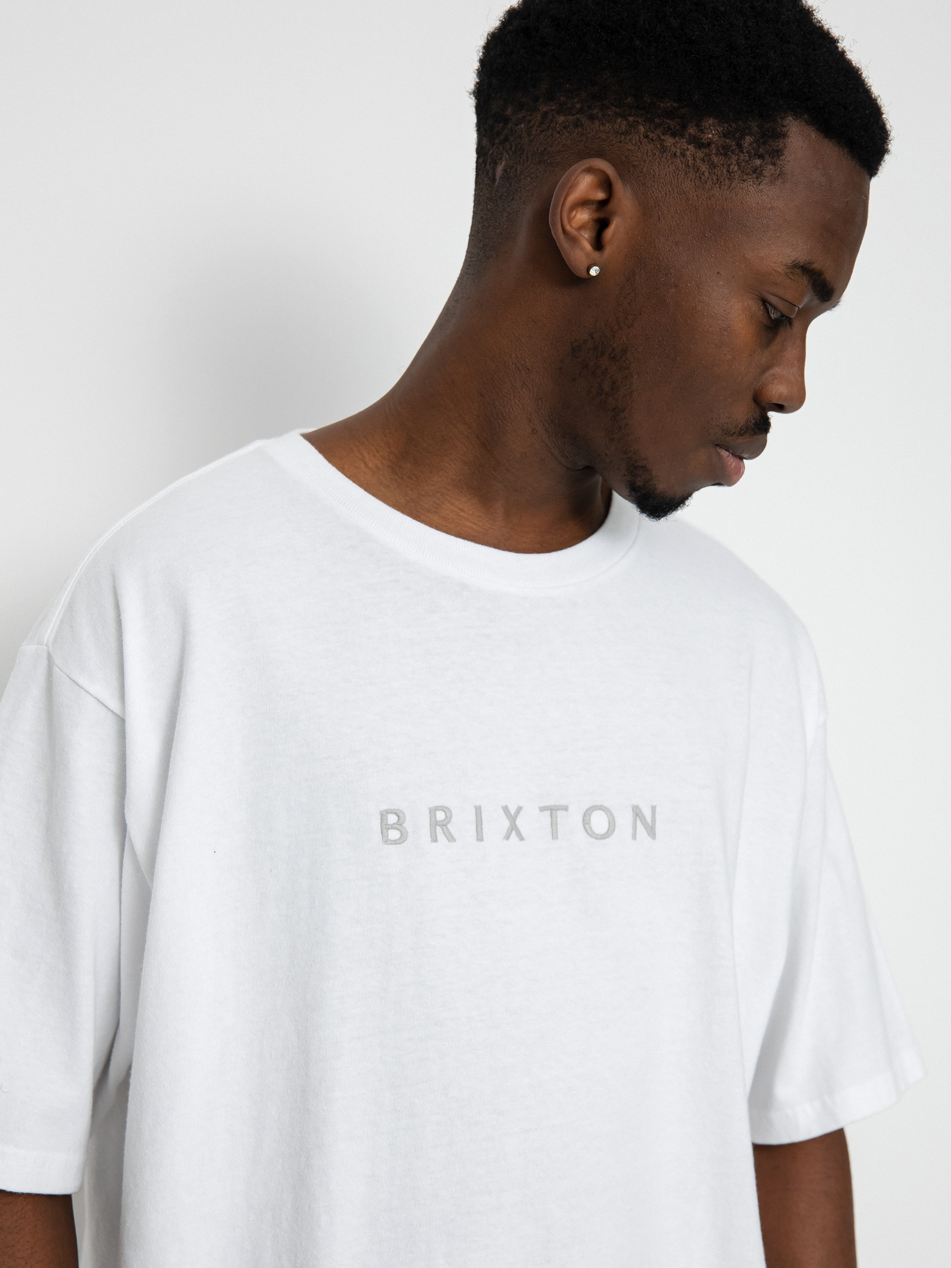 Tričko Brixton Alpha Line Relaxed (white garment dye)