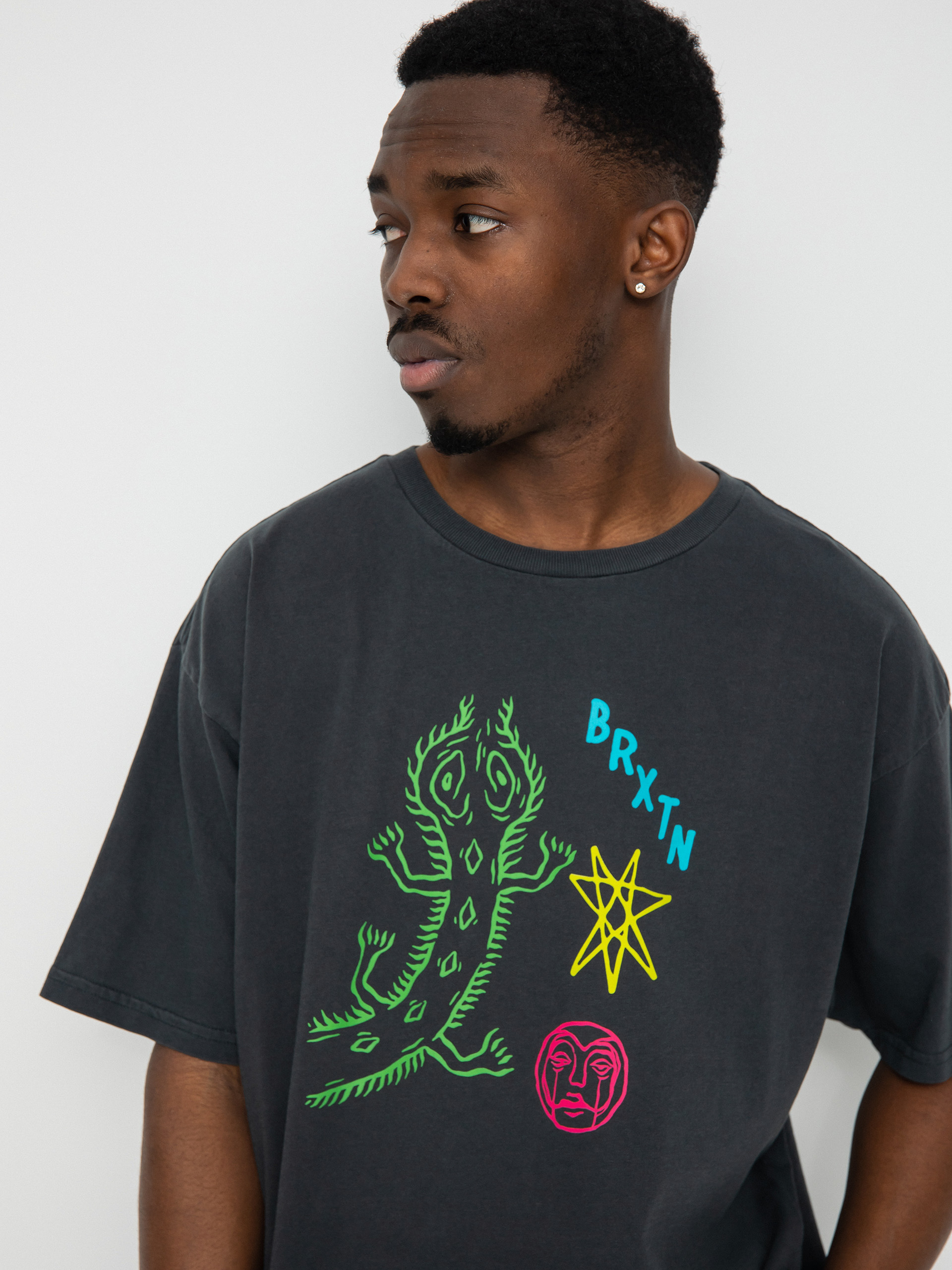 Tričko Brixton Lanark Relaxed (black garment dye)