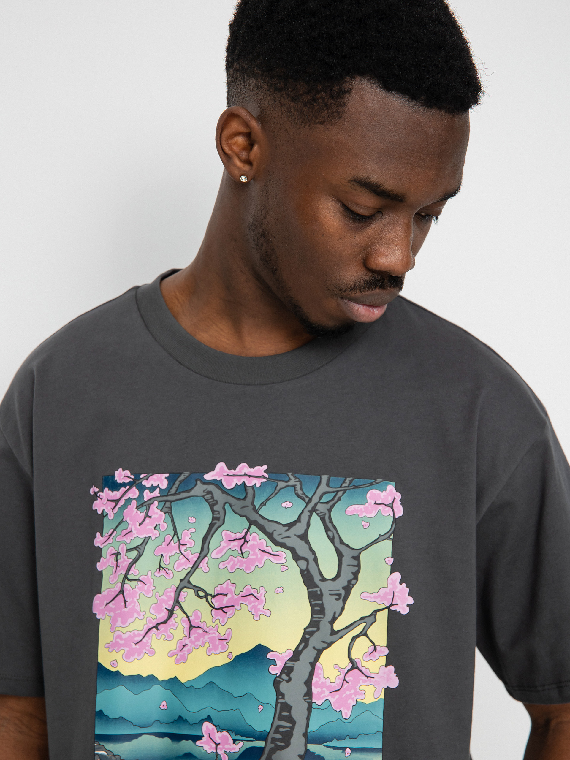 Tričko New Balance At Graphic (blacktop)