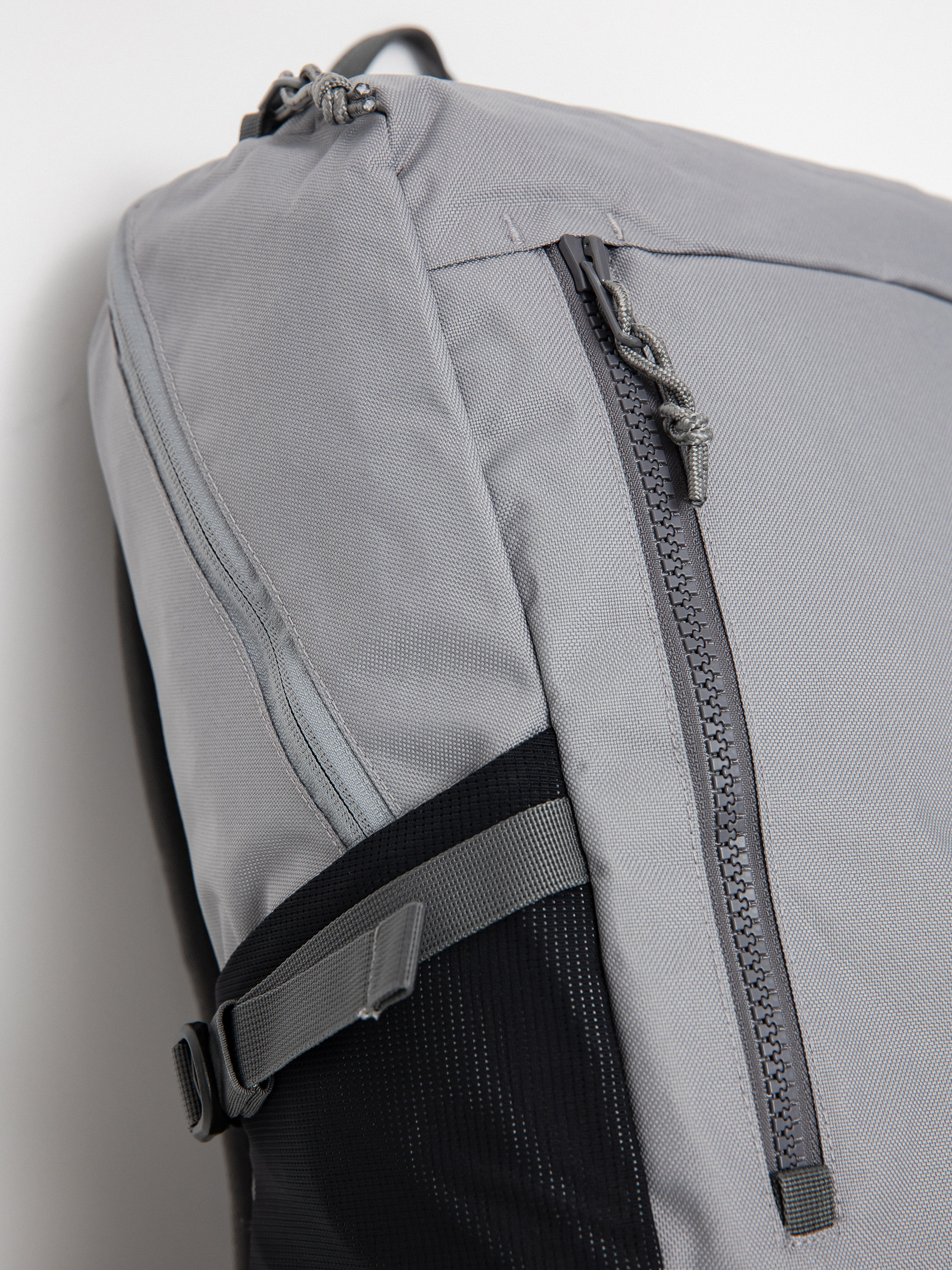 Batoh Burton Prospect 2.0 20L (sharkskin)