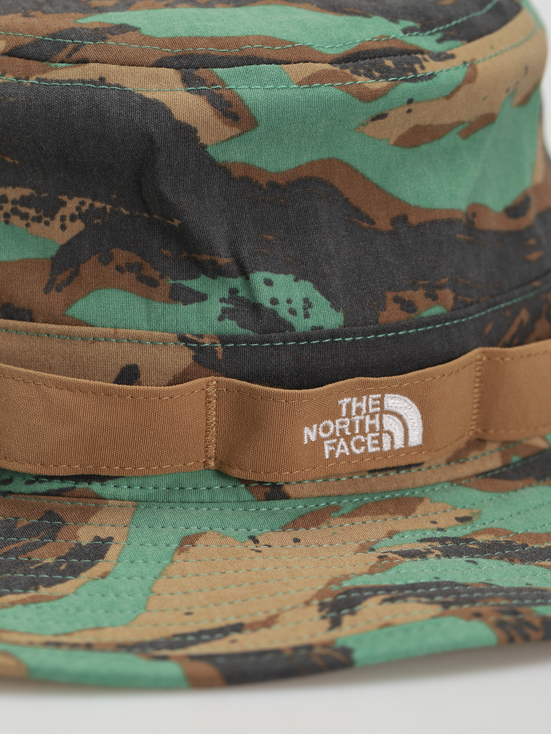 Klobouk The North Face Class V Brimmer (deep grass green painted camo print)