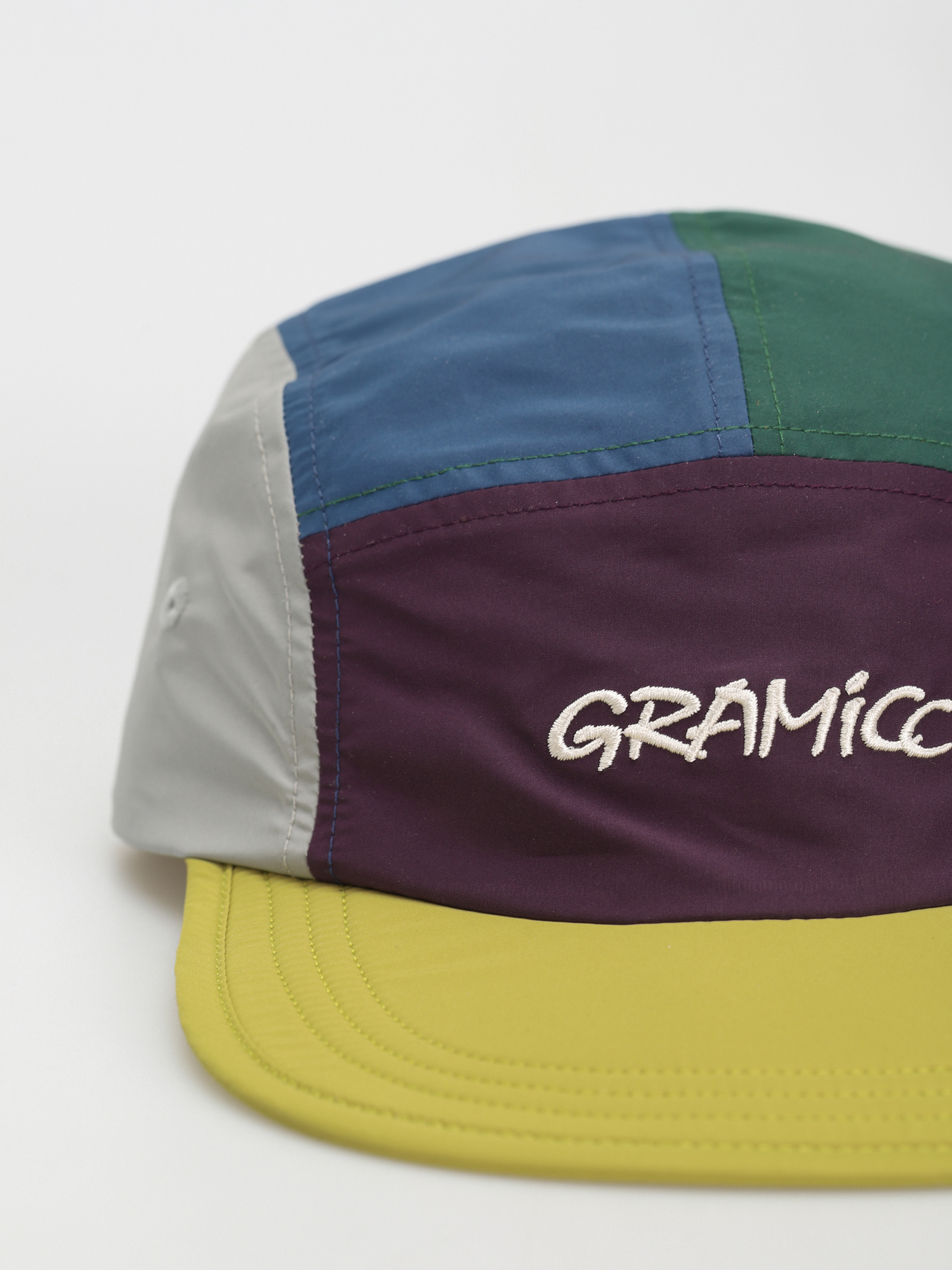 Kšiltovka  Gramicci Shell Jet (crazy)