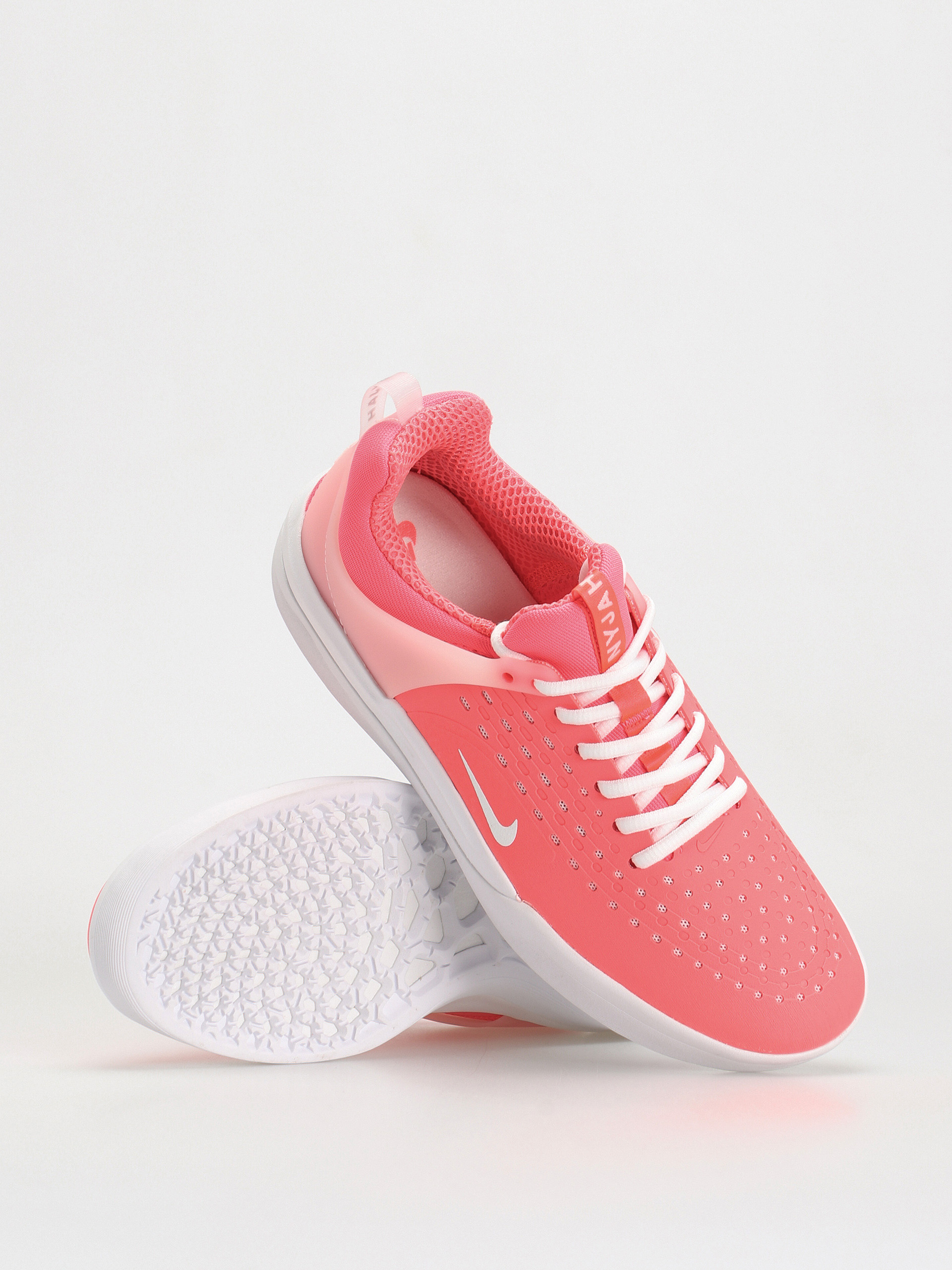 Boty Nike SB Zoom Nyjah 3 (hot punch/white hot punch hot punch)
