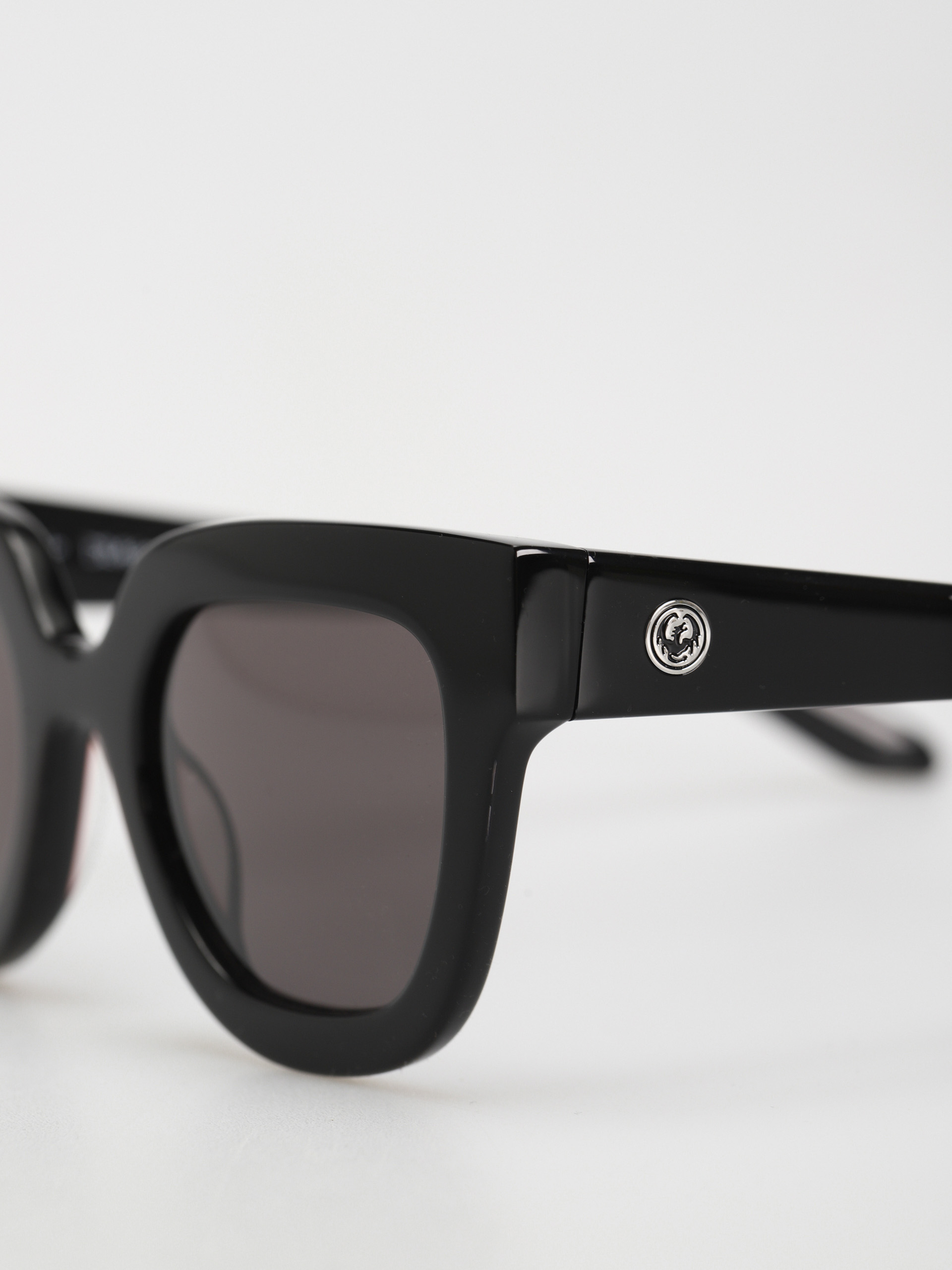 Sluneční brýle Dragon Purser Wmn (black/lumalens smoke)