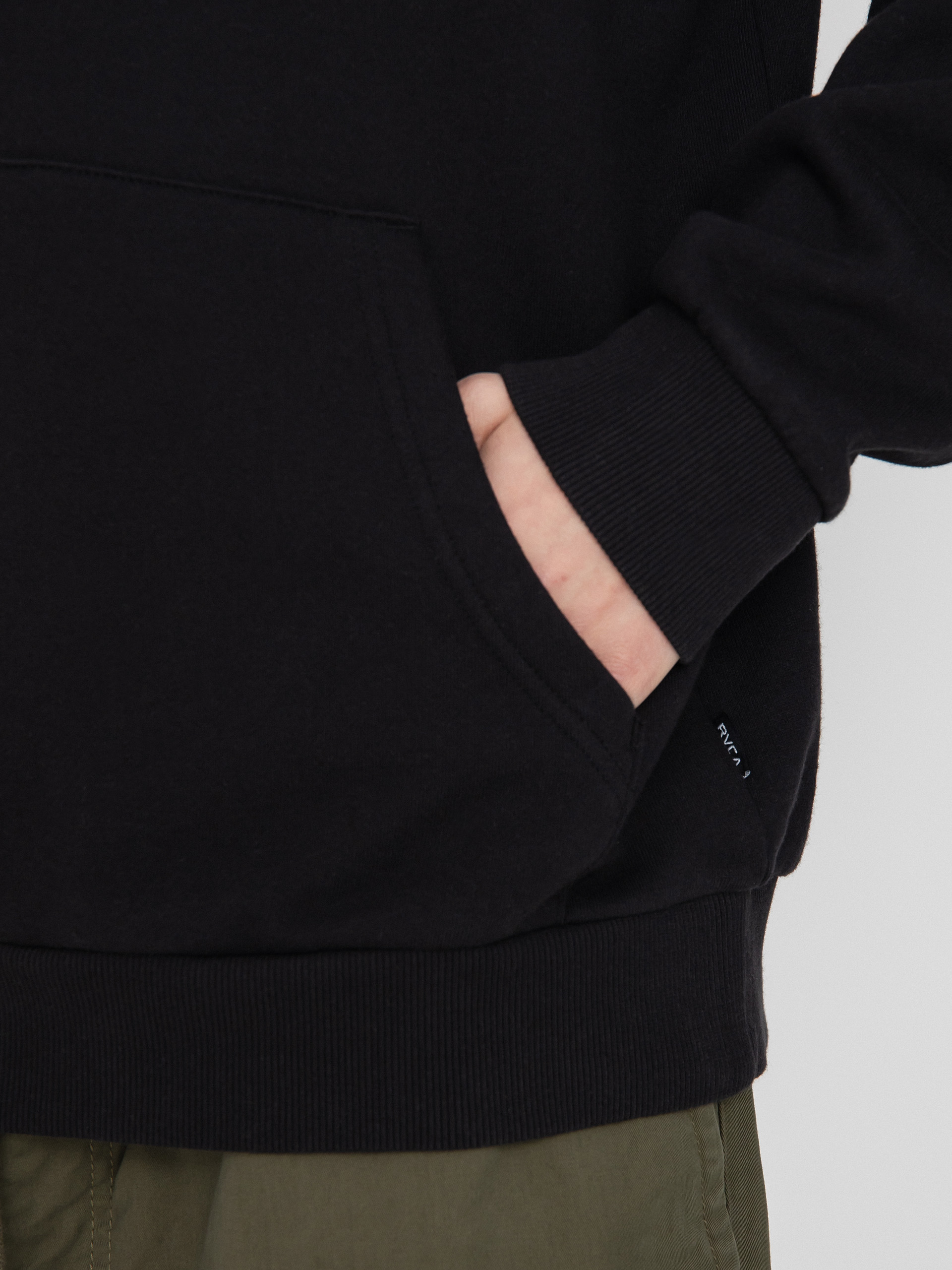 Mikina s kapucí RVCA Beach Tiger HD (black)