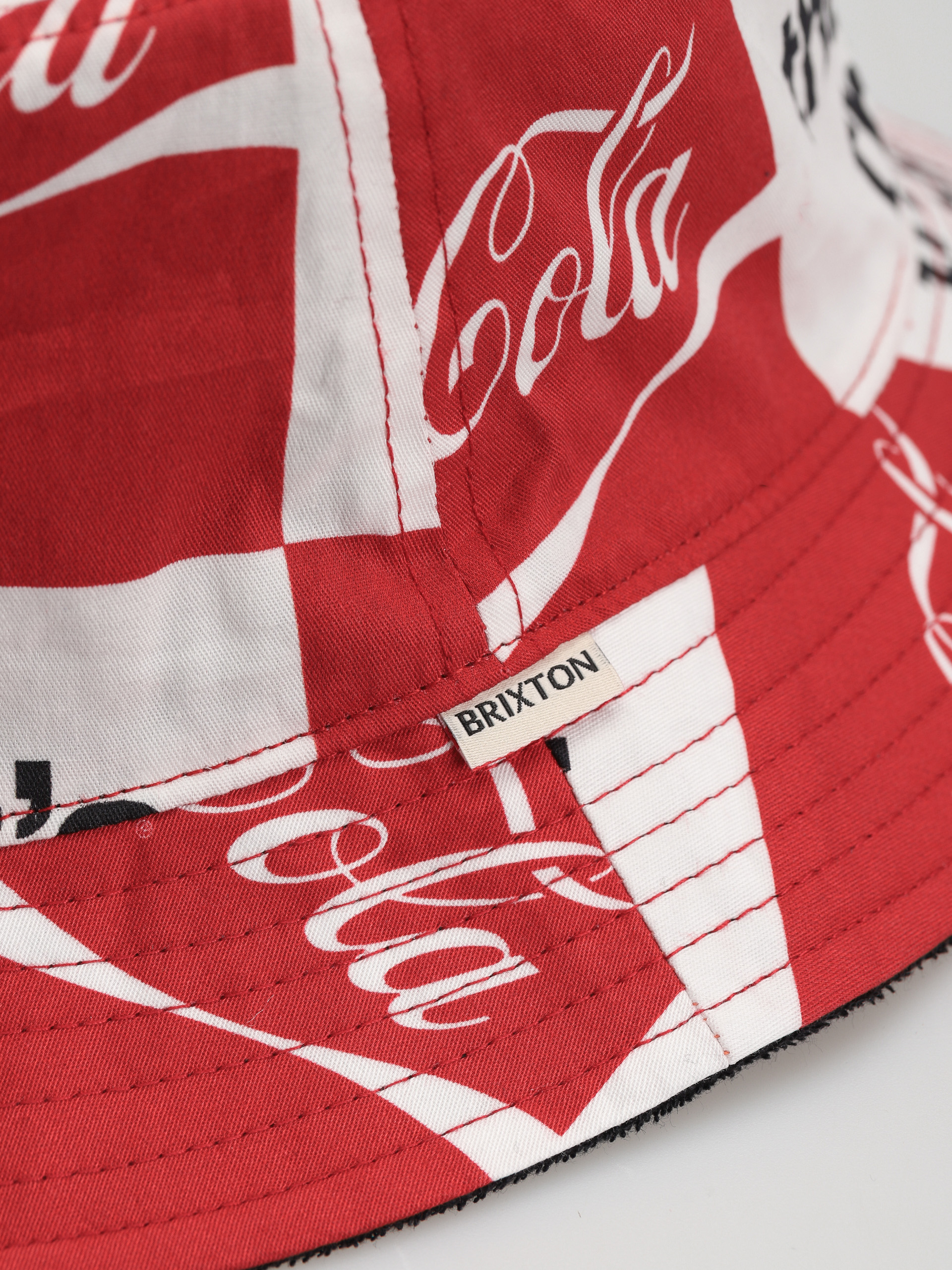 Klobouk Brixton Coca-Cola Good Day Rev  (cokered/black)