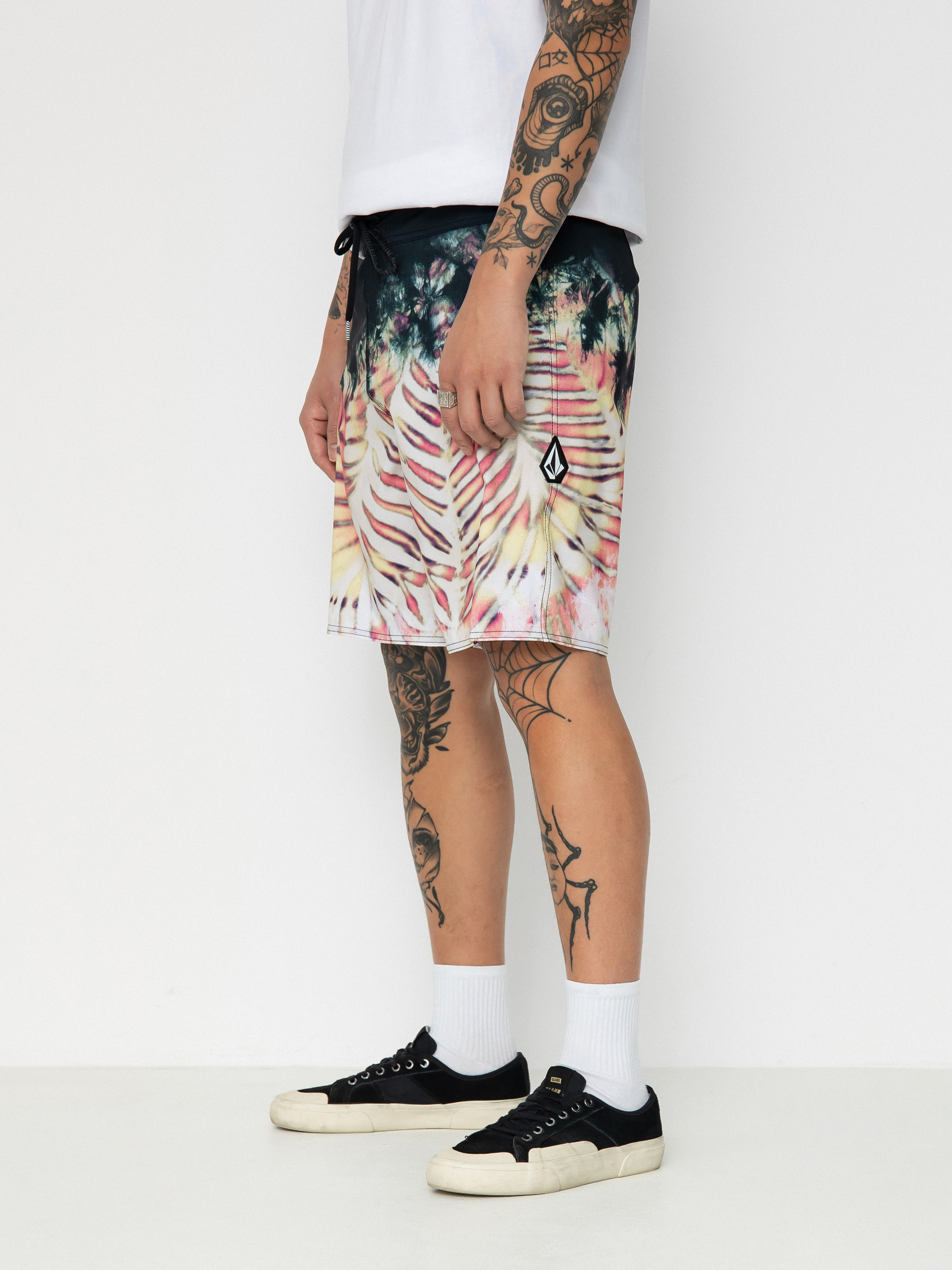 Plážové kraťasy Volcom Mad Wash Mod 19 (whitecap grey)