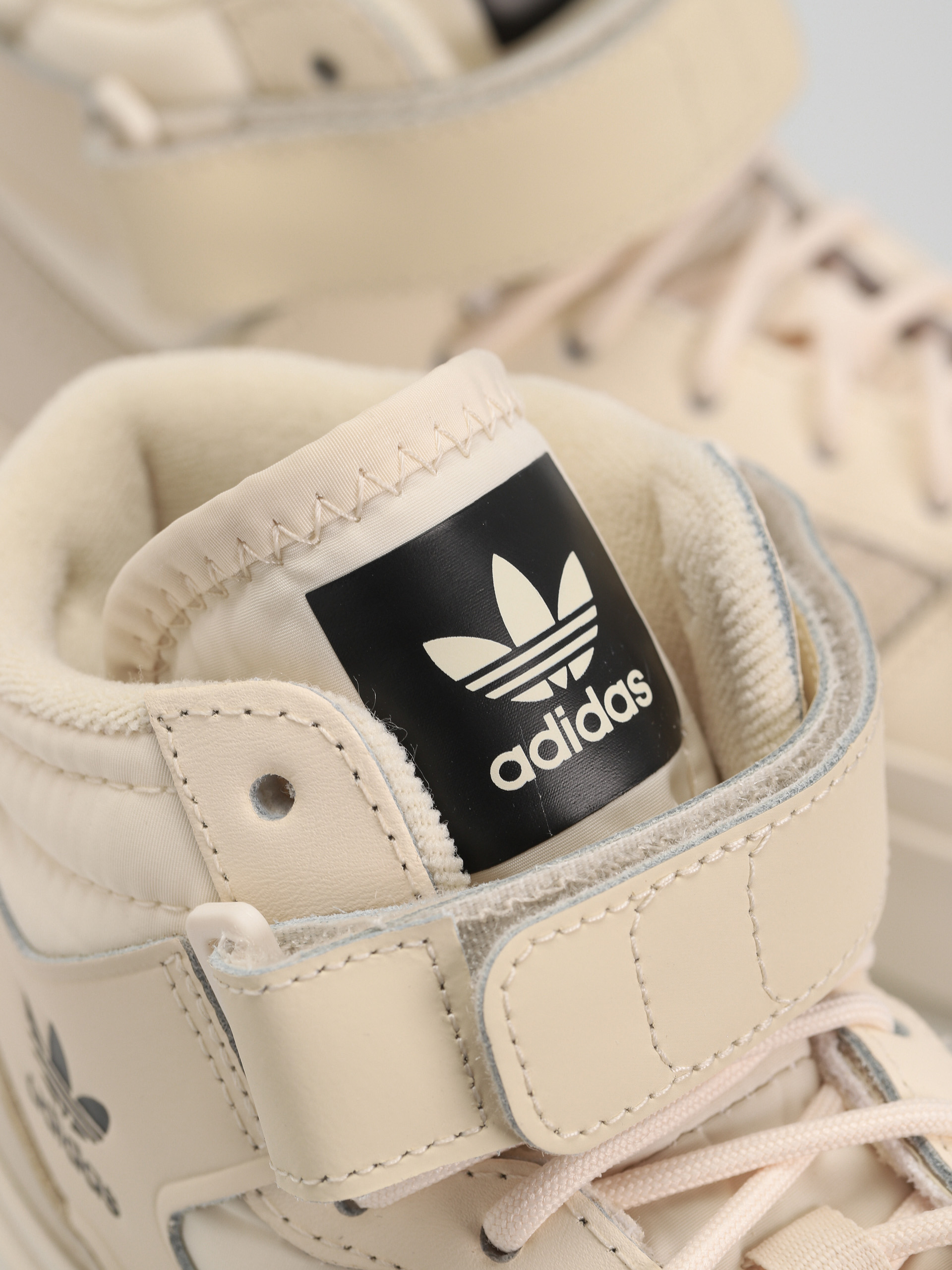 Boty adidas Originals Forum Bonega X Wmn (wonwhi/wonwhi/cblack)