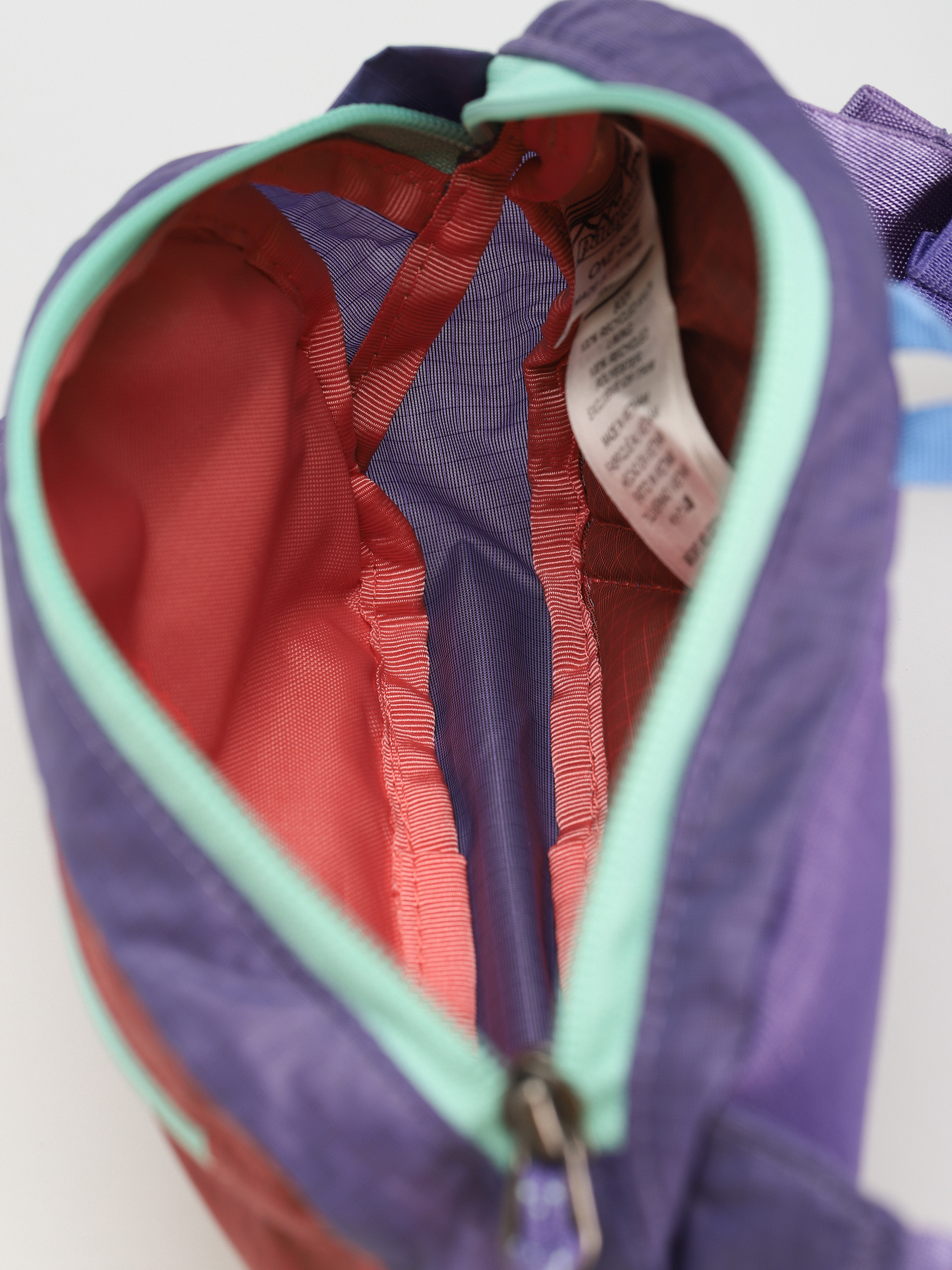 Ledvinka Patagonia Ultralight Black Hole Mini Hip Pack (perennial purple)