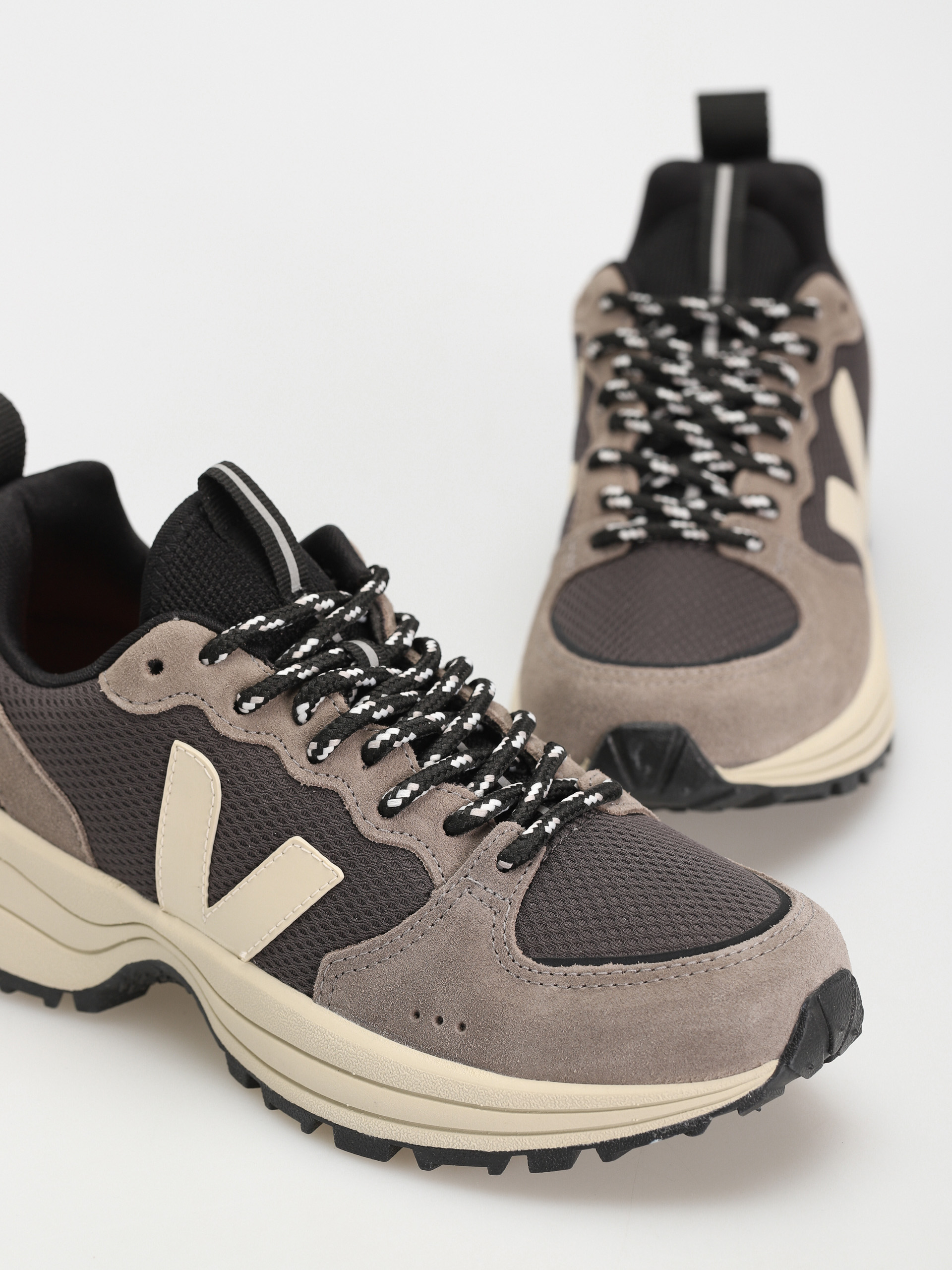 Boty Veja Venturi Wmn (grafite moonrock)