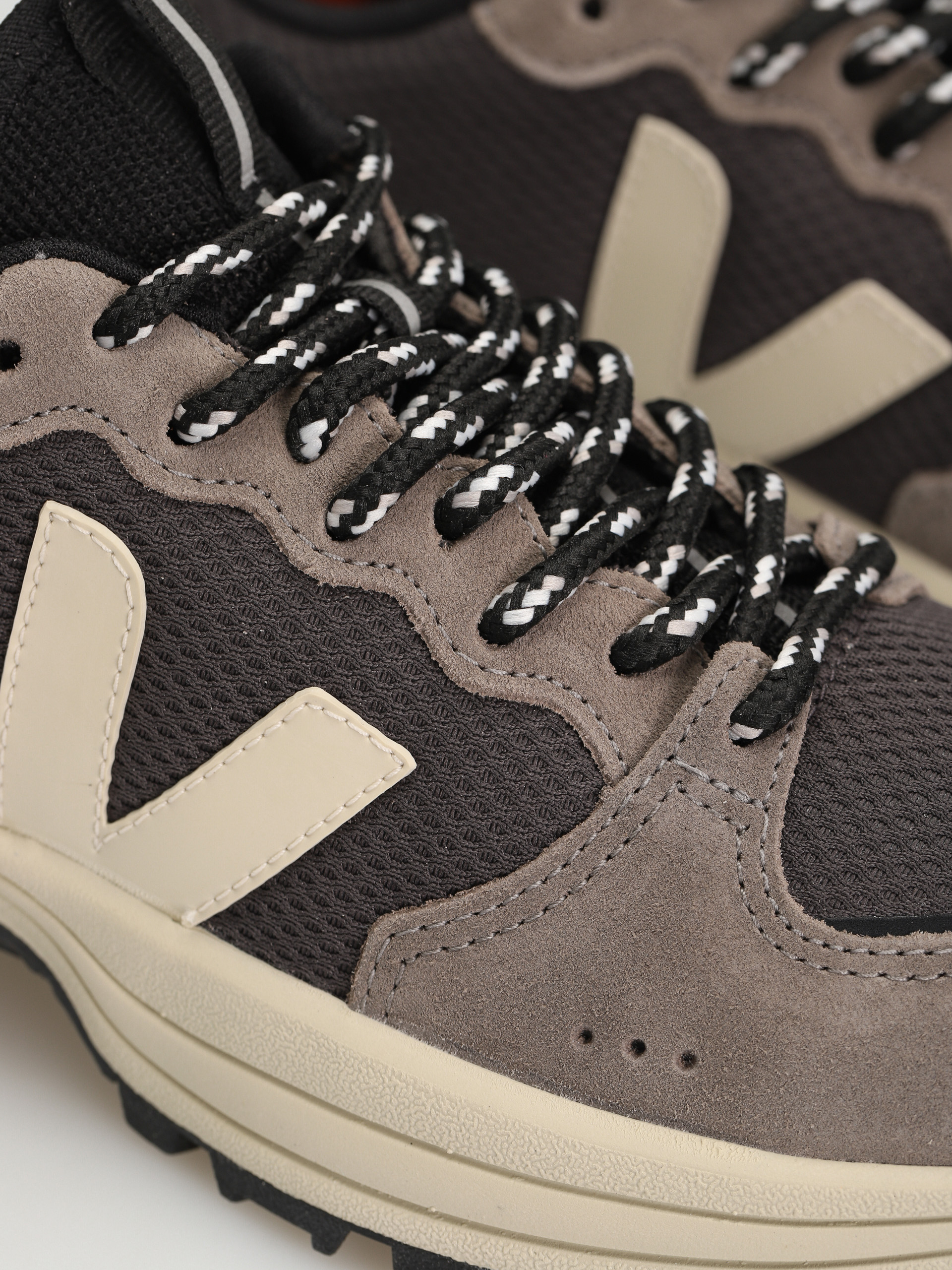 Boty Veja Venturi Wmn (grafite moonrock)