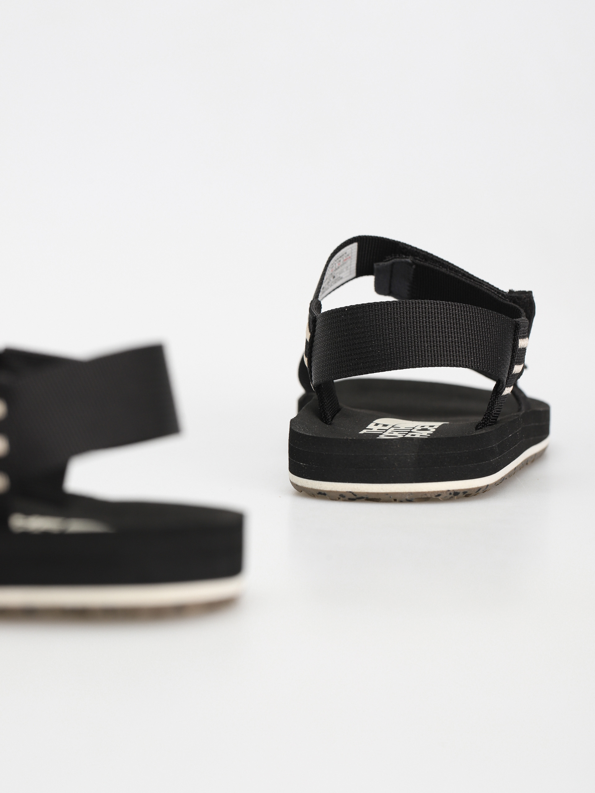 Sandaly The North Face Skeena Wmn (tnf black/vintage white)