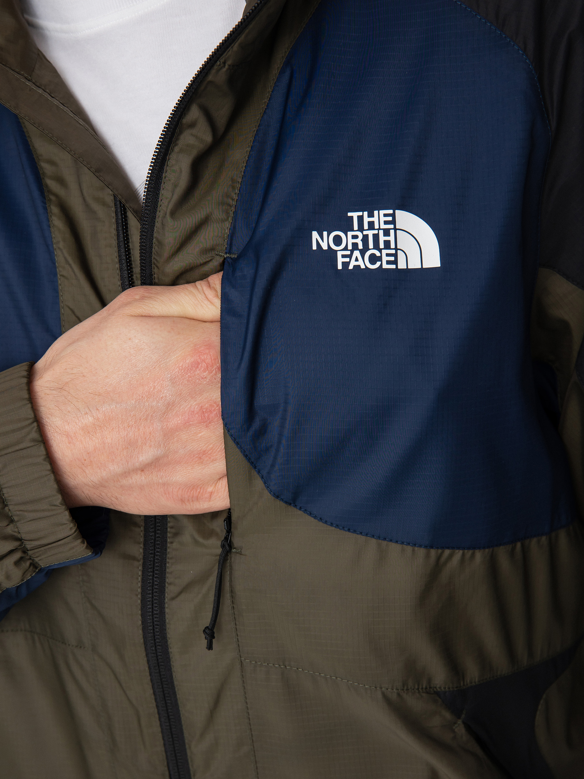 Bunda The North Face Tnf X (new taupe green/summit navy/tnf black)