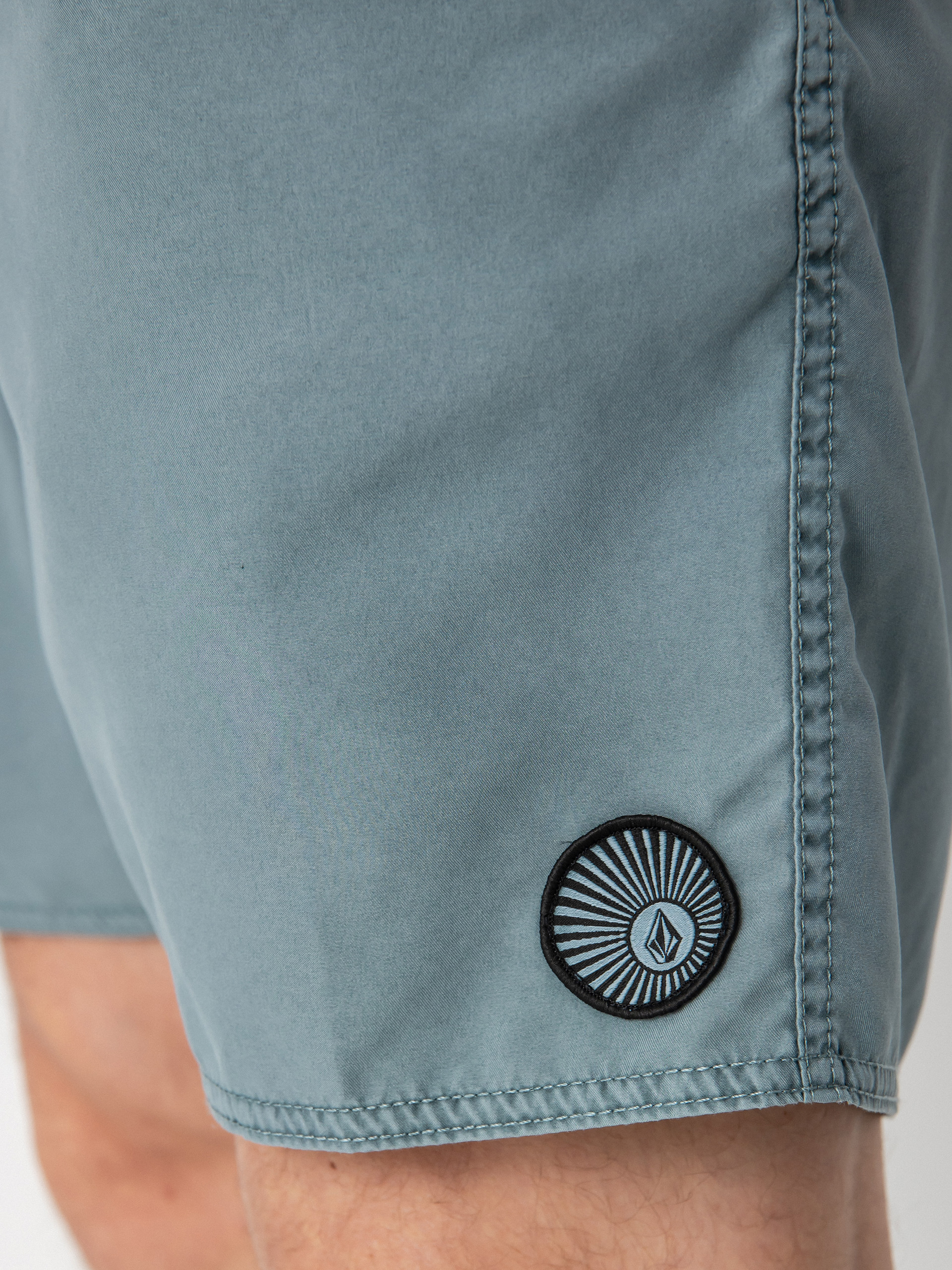 Kraťasy Volcom Center Trunk 17 (abyss)