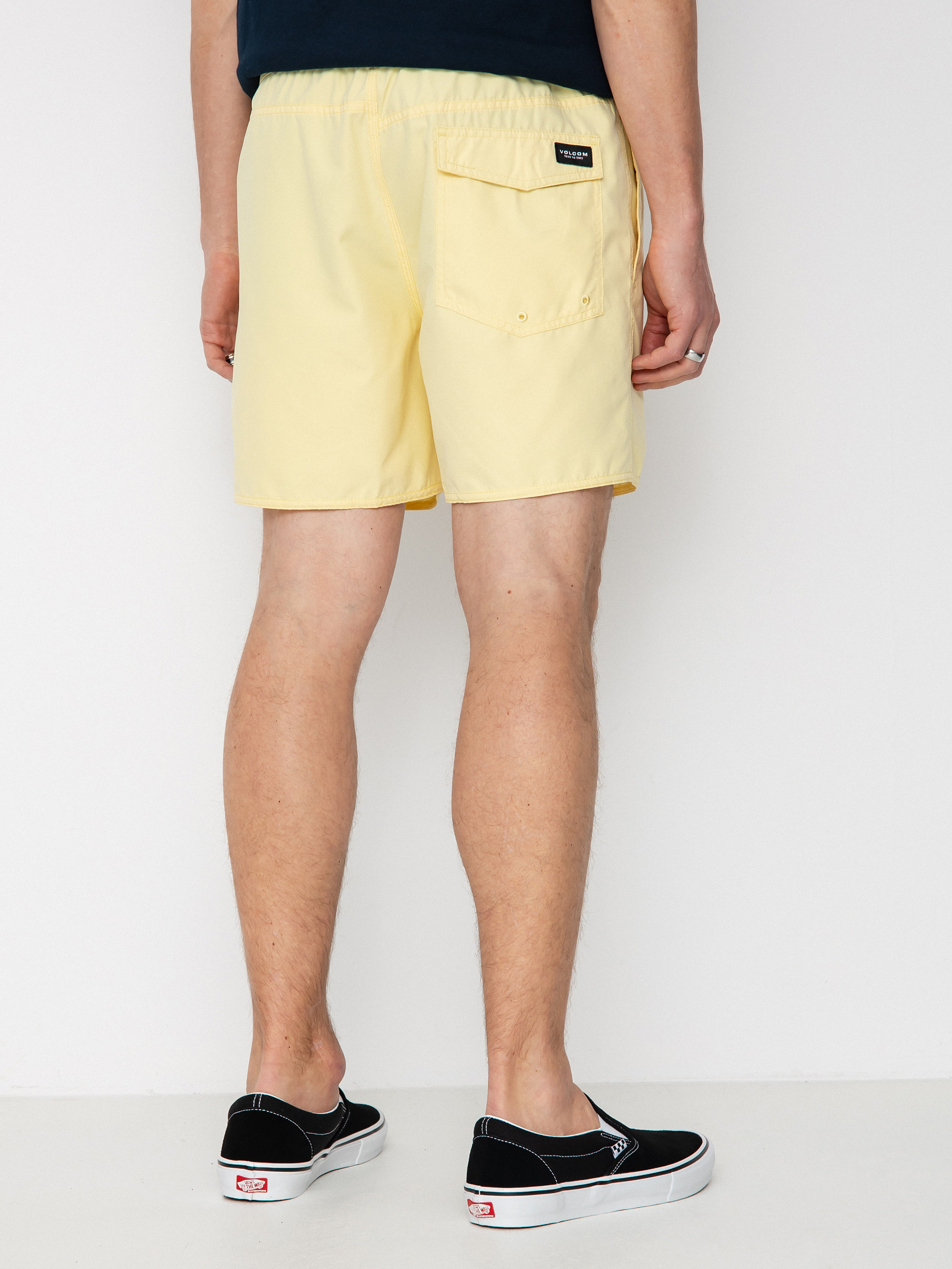 Kraťasy Volcom Lido Solid Trunk 16 (dawn yellow)