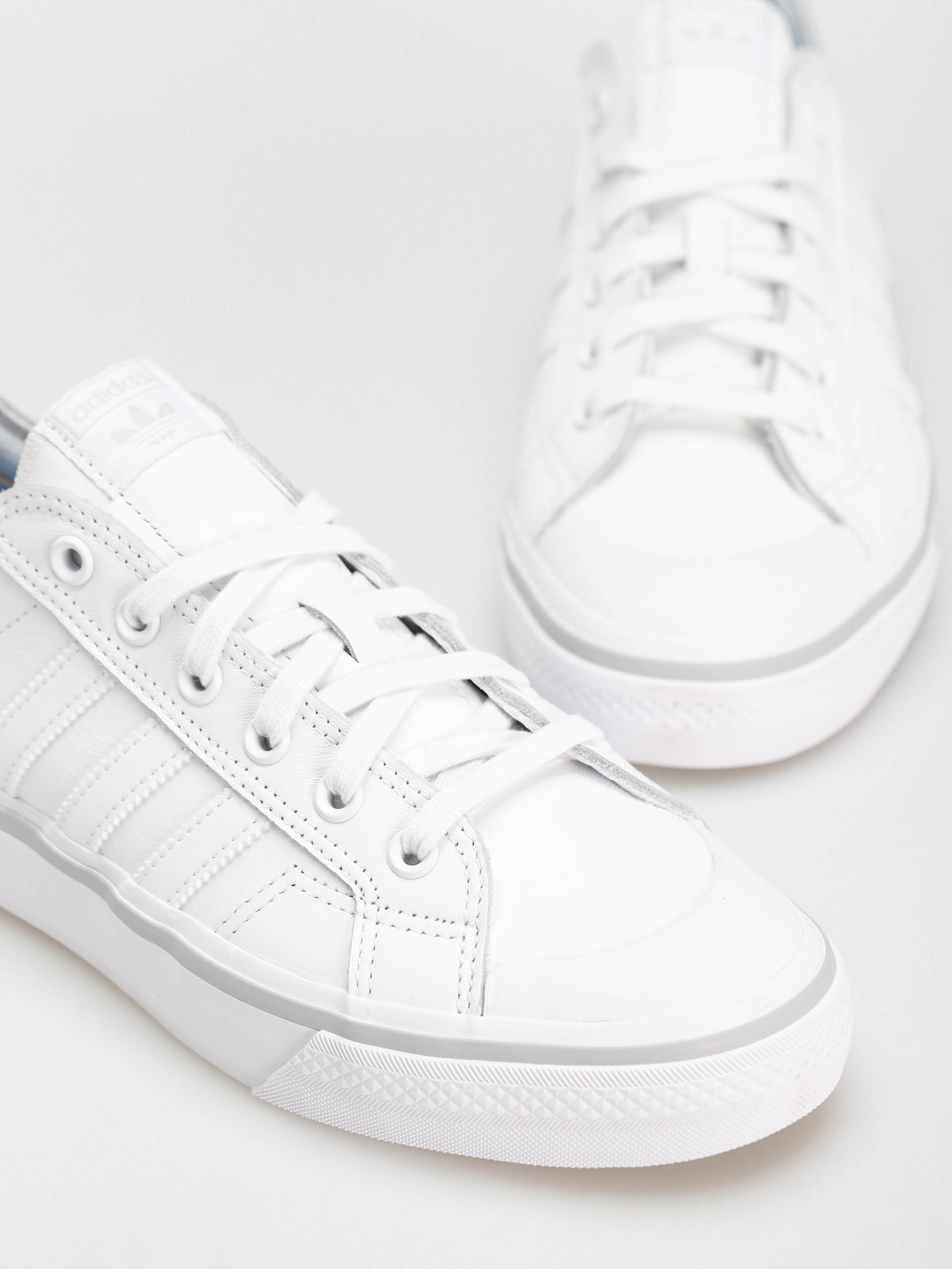 Boty adidas Nizza Low Adv (ftwwht/ftwwht/gretwo)