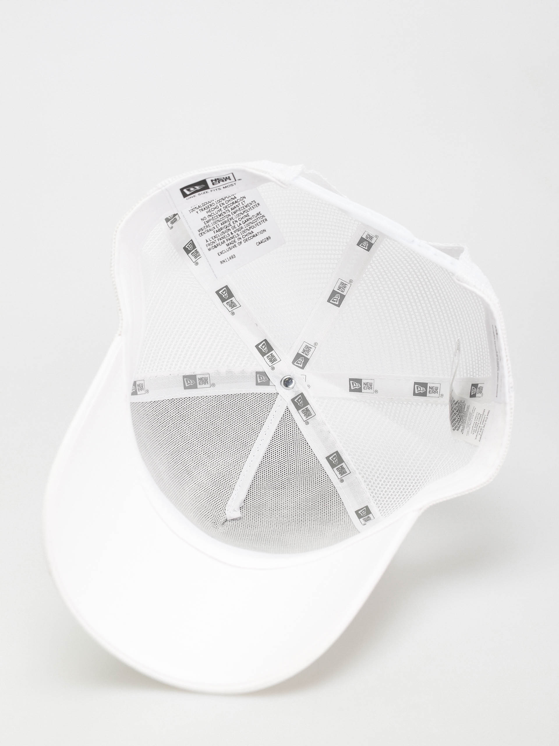 Kšiltovka  New Era Nickelodeon Trucker Spongebob (white)