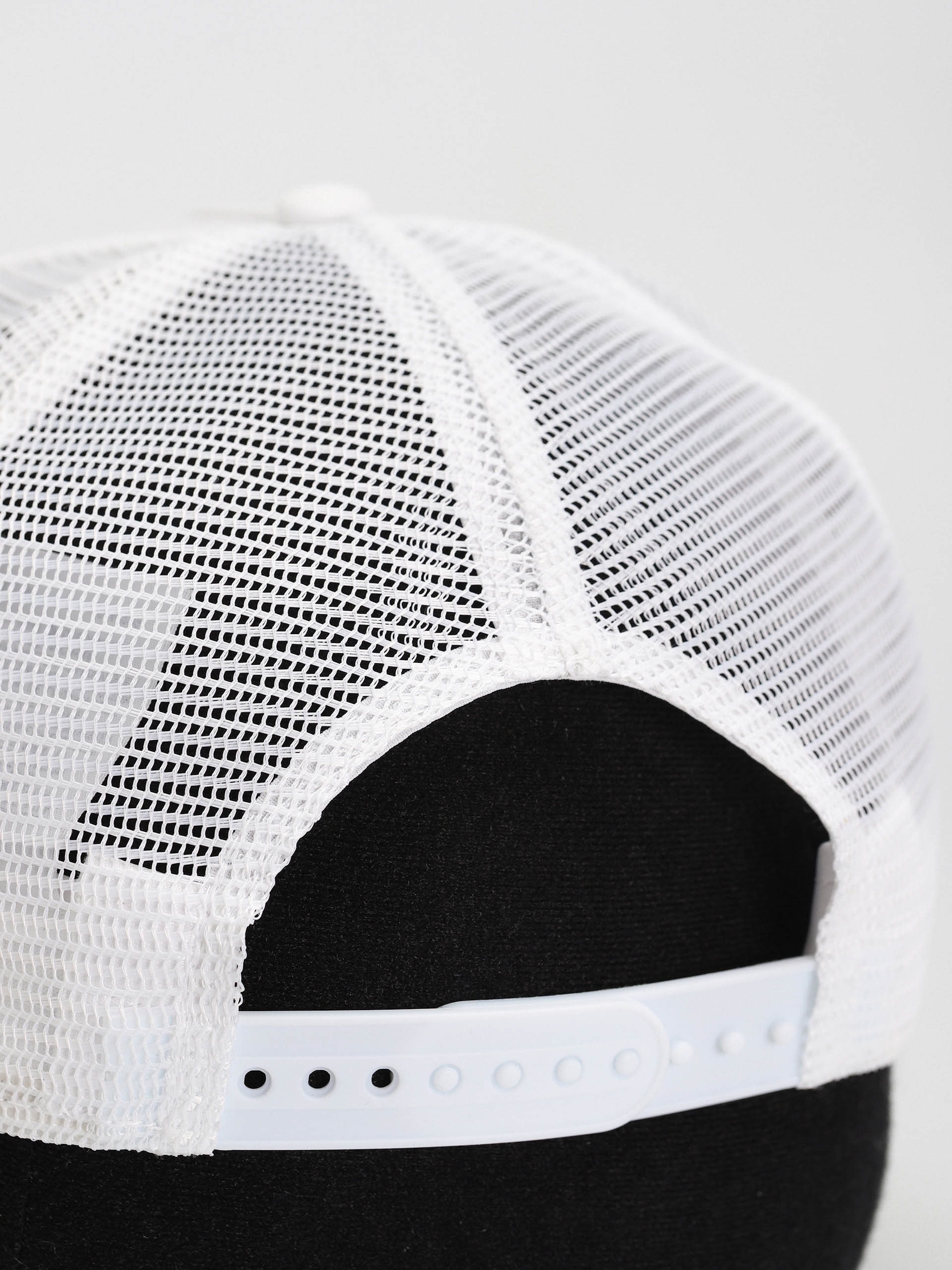 Kšiltovka  New Era Nickelodeon Trucker Spongebob (white)