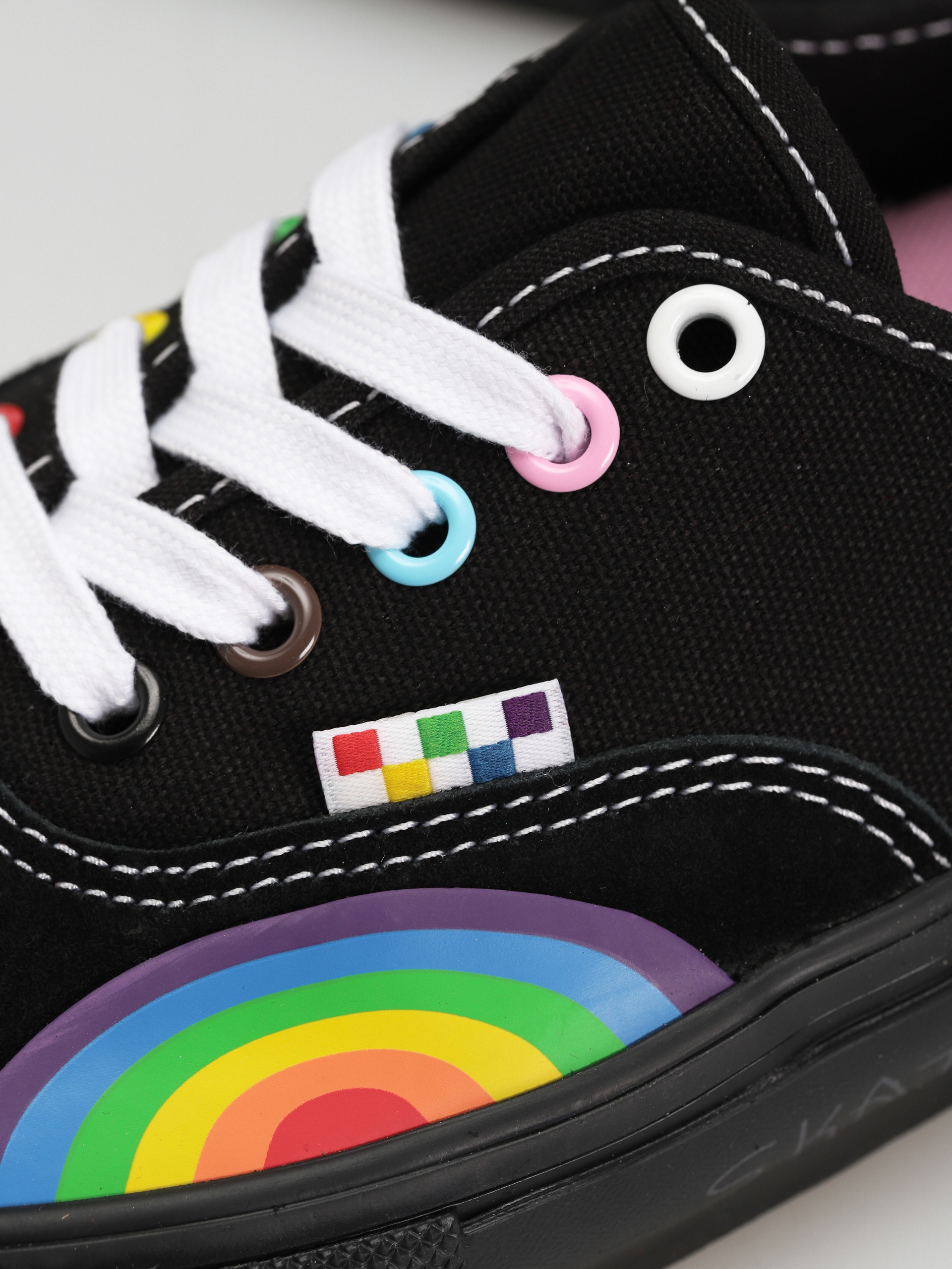Boty Vans Skate Authentic (pride black/multi)