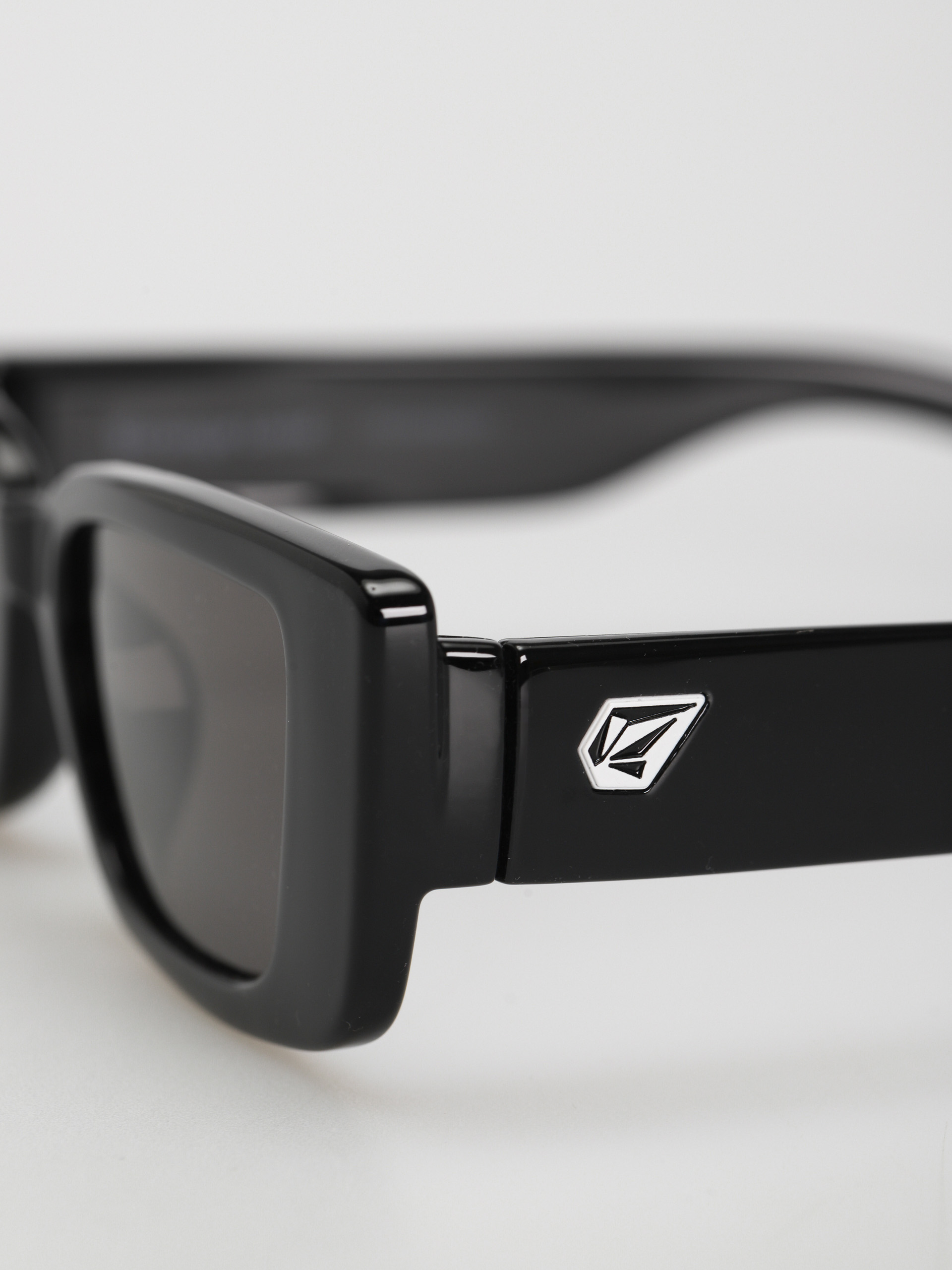 Sluneční brýle Volcom Strange Land (gloss black/gray)