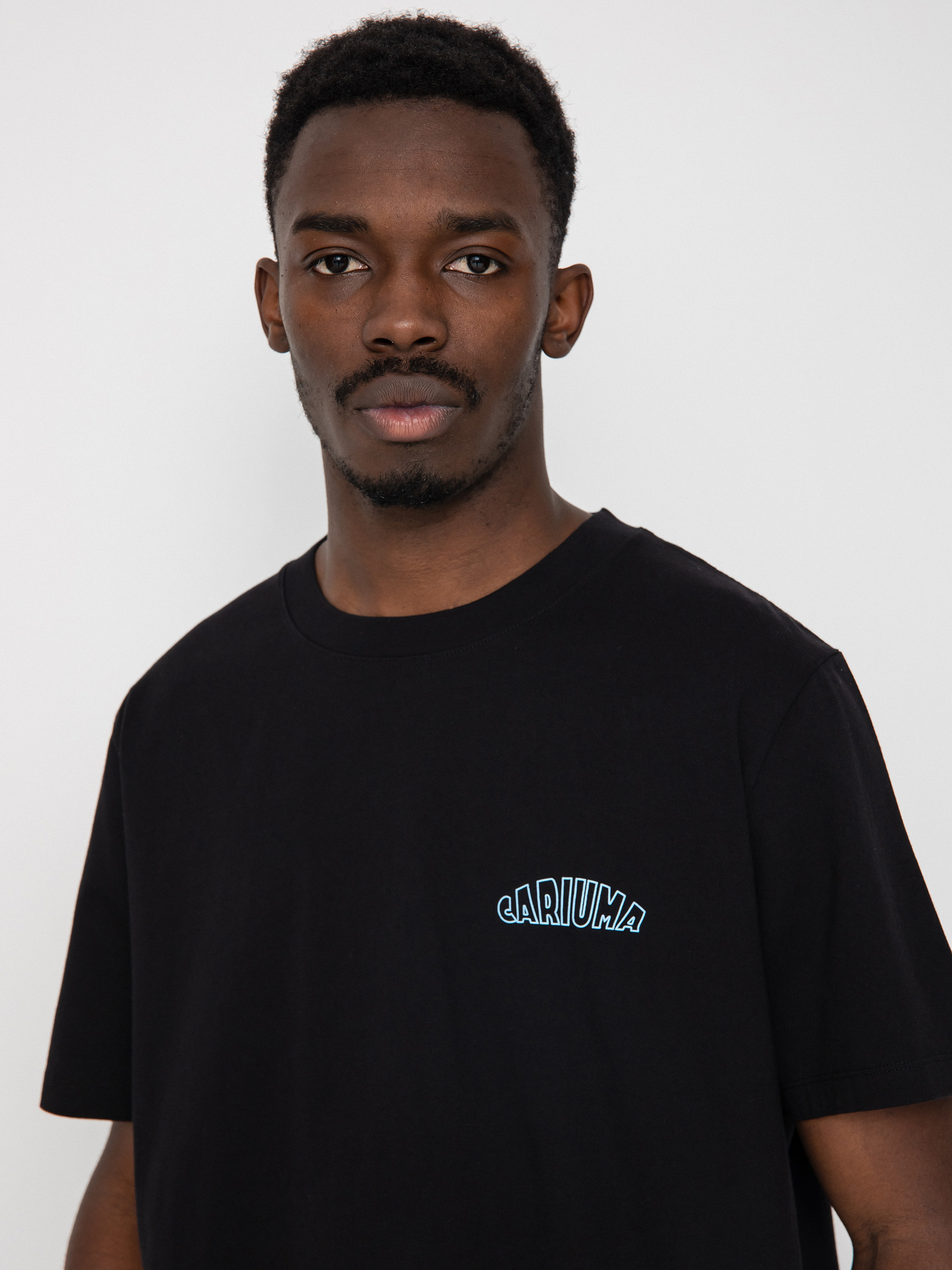 Tričko Cariuma The Whale (black)